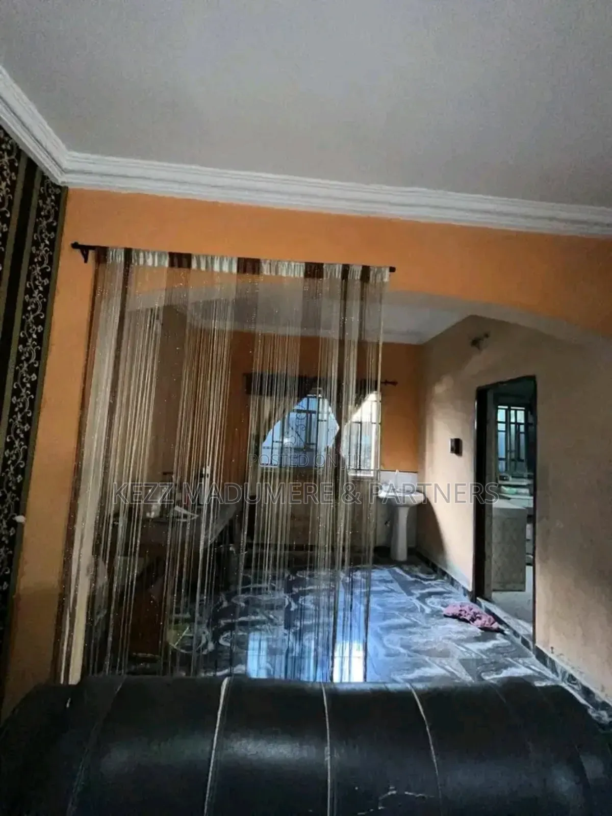 3bdrm Bungalow in Rumuokparali Off for sale in Port-Harcourt