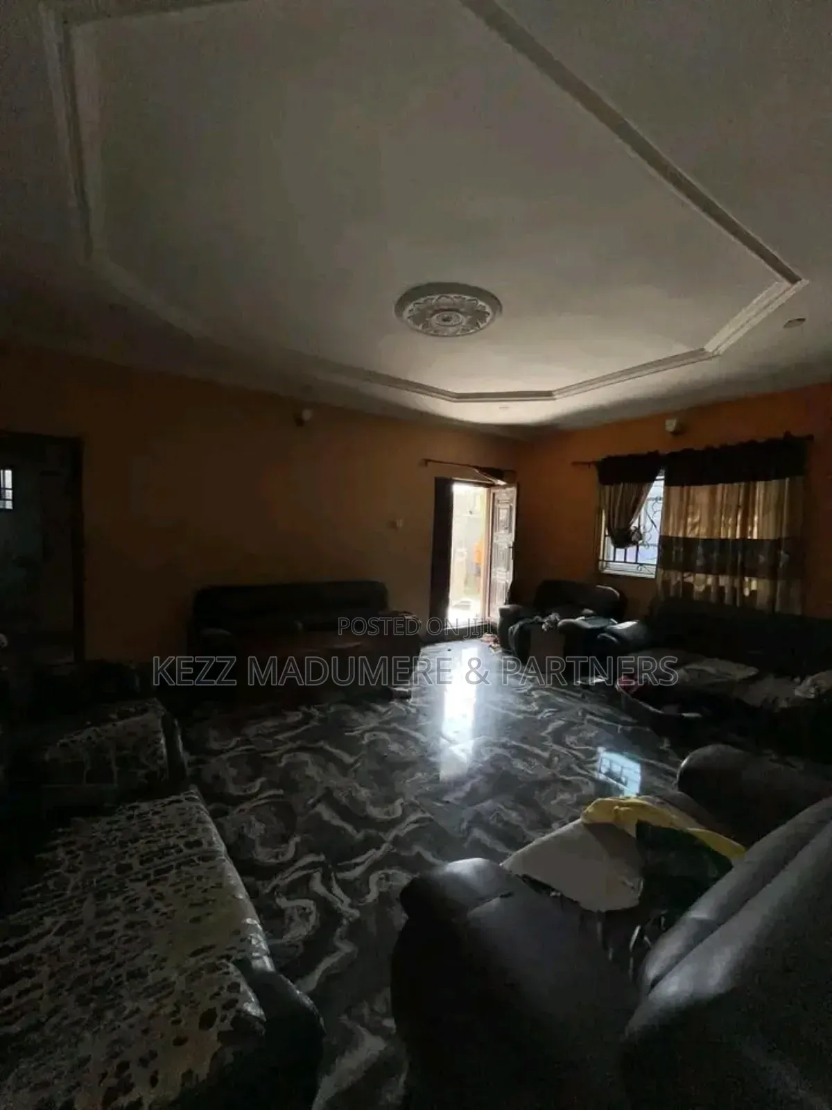 3bdrm Bungalow in Rumuokparali Off for sale in Port-Harcourt
