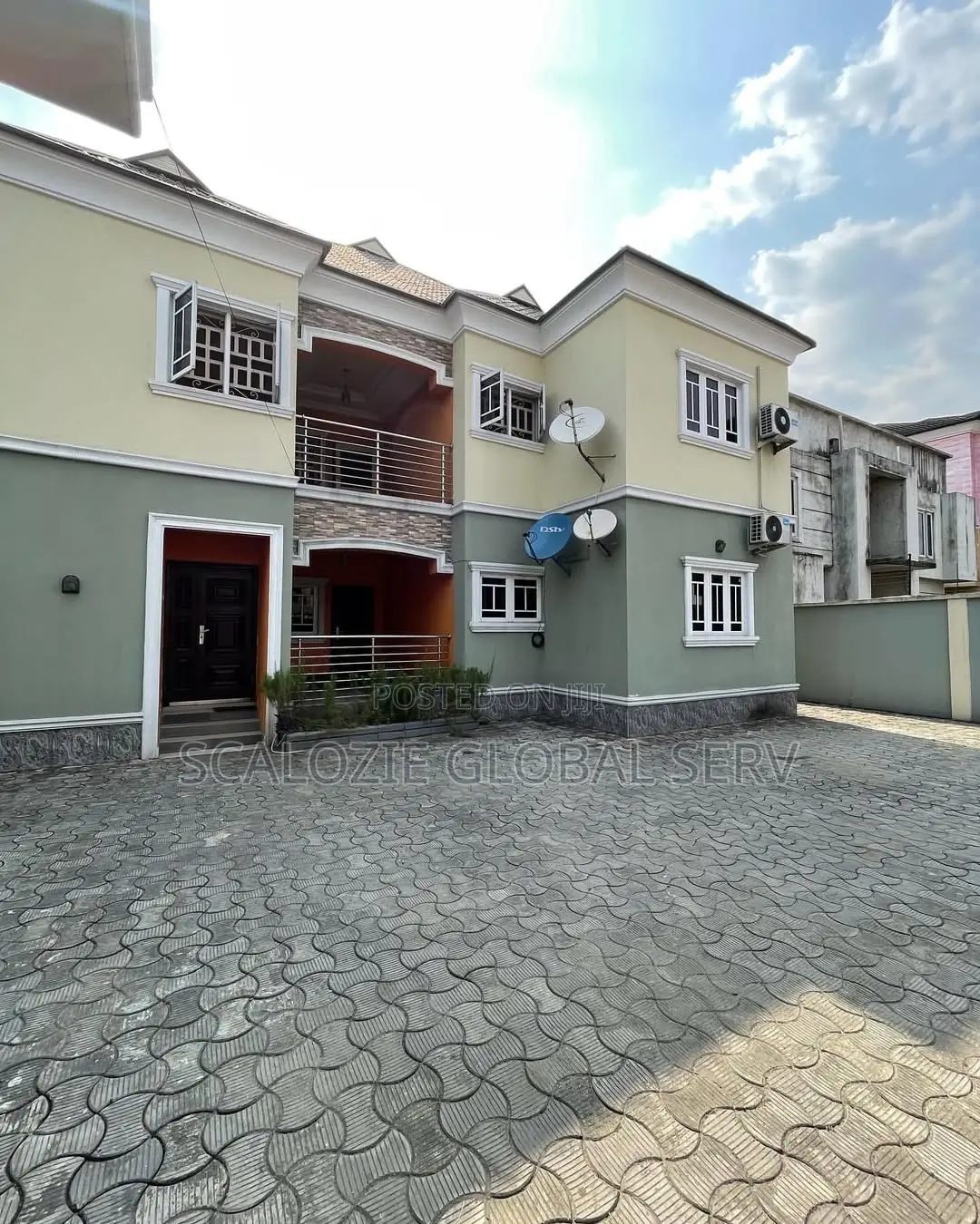 3bdrm Block of Flats in Eliozu Eneka Link for sale in Port-Harcourt