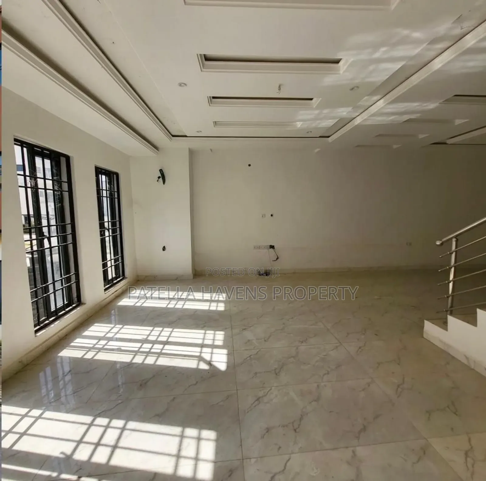 4bdrm Duplex in Apo District for sale in Apo District