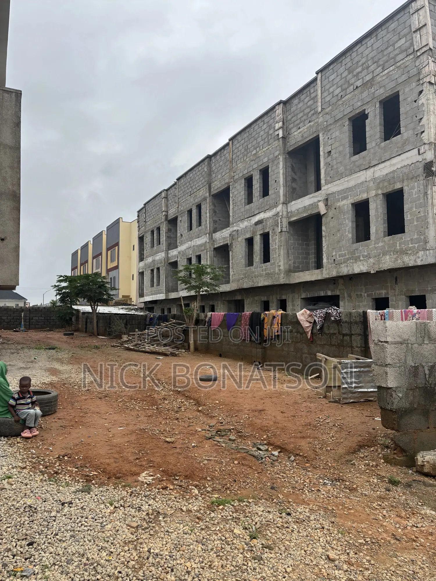 4bdrm Duplex in Dape for sale in Dape