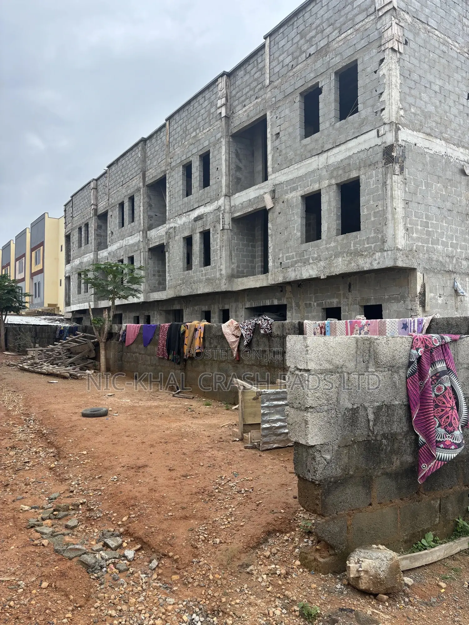 4bdrm Duplex in Dape for sale in Dape