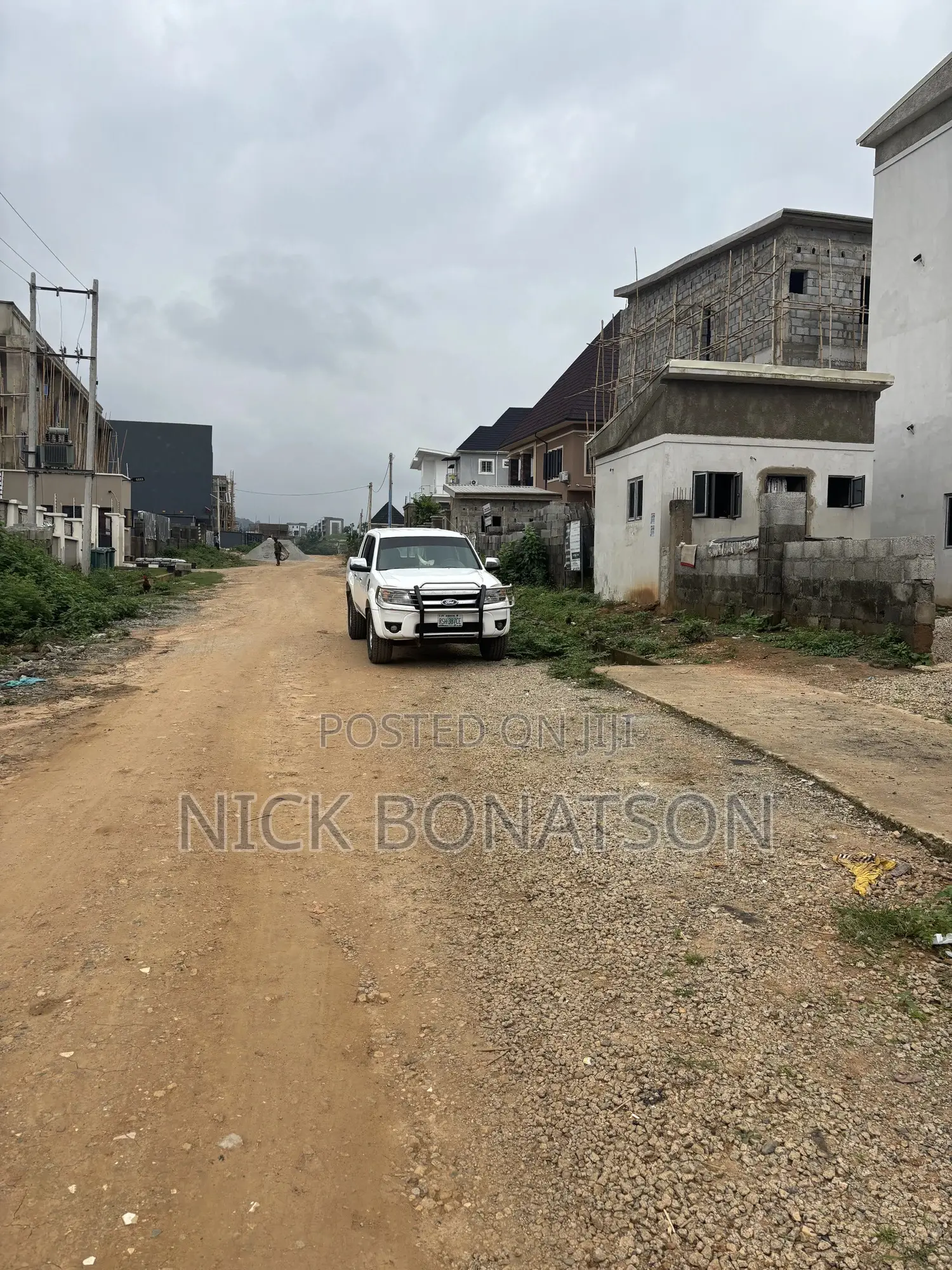 4bdrm Duplex in Dape for sale in Dape