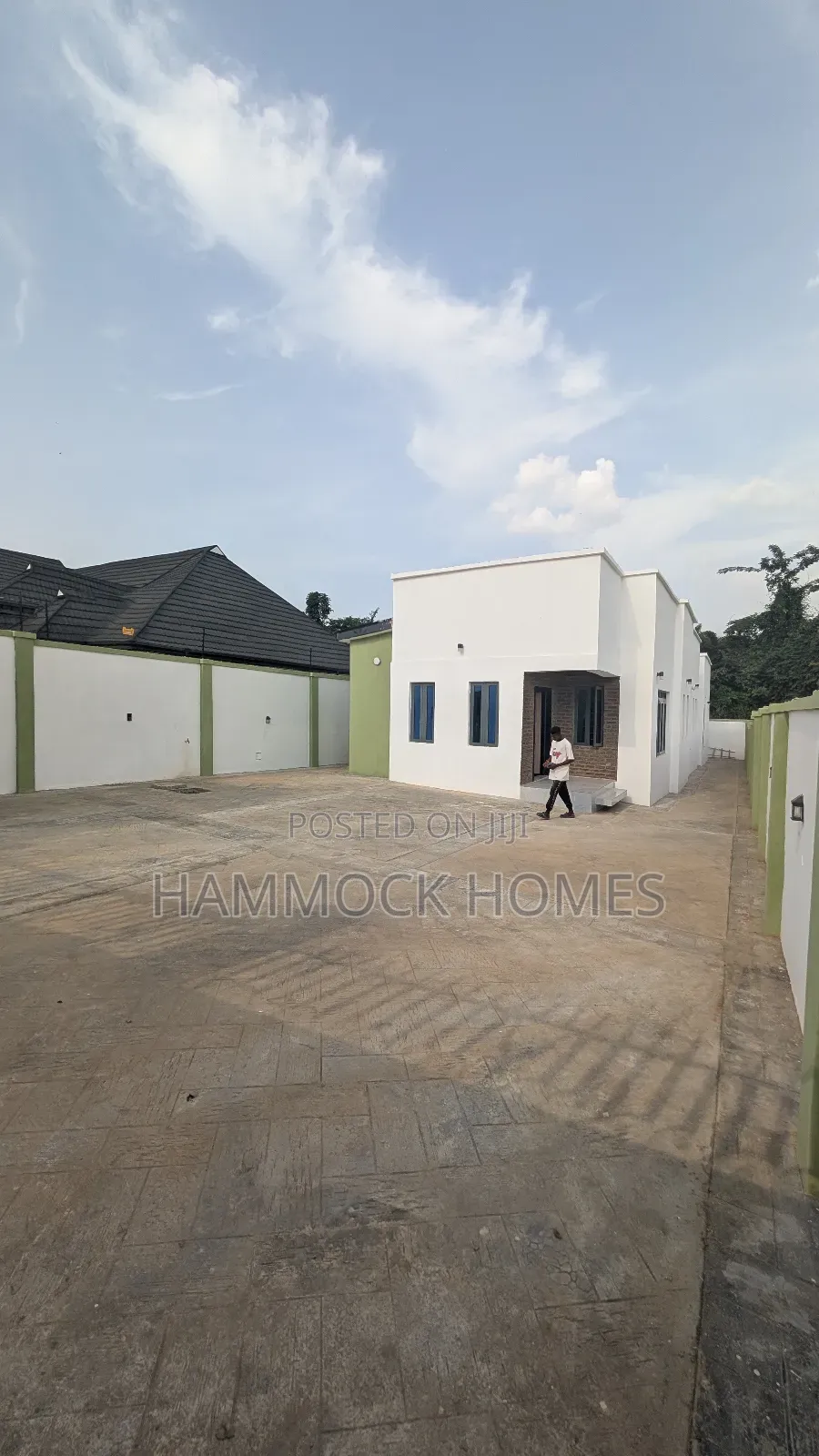 4bdrm Bungalow in Akala Estate, Akobo for sale in Akobo