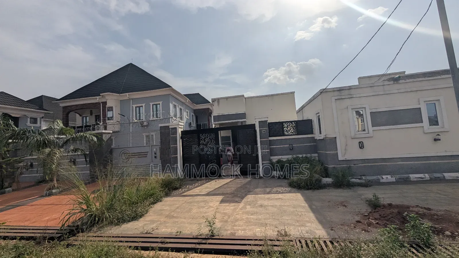 3bdrm Bungalow in Akala Estate, Akobo for sale in Akobo