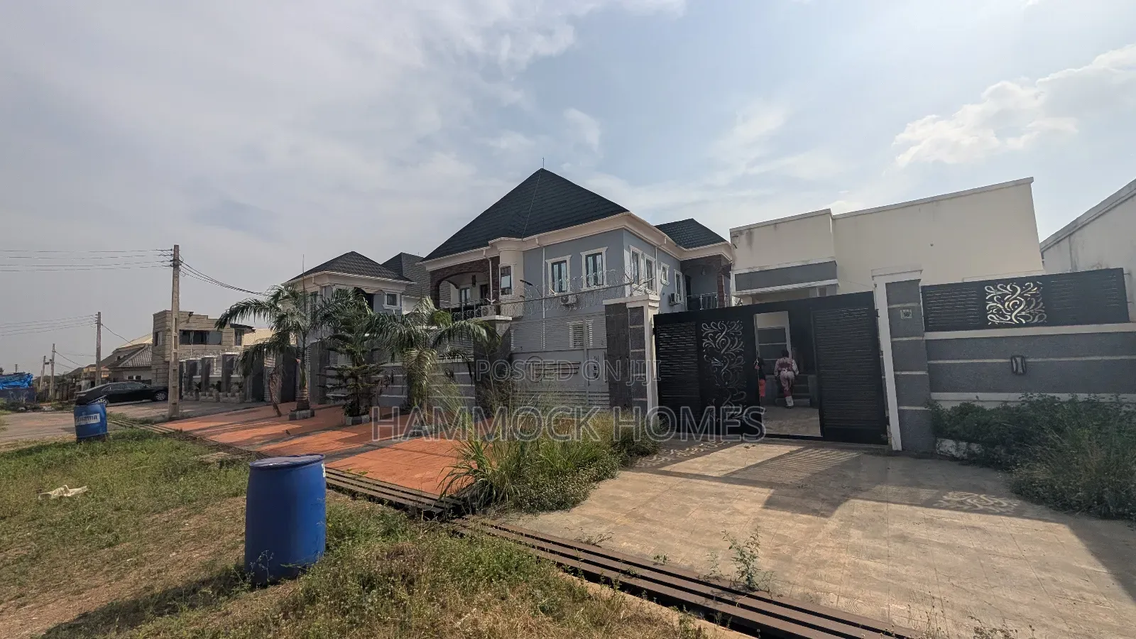 3bdrm Bungalow in Akala Estate, Akobo for sale in Akobo