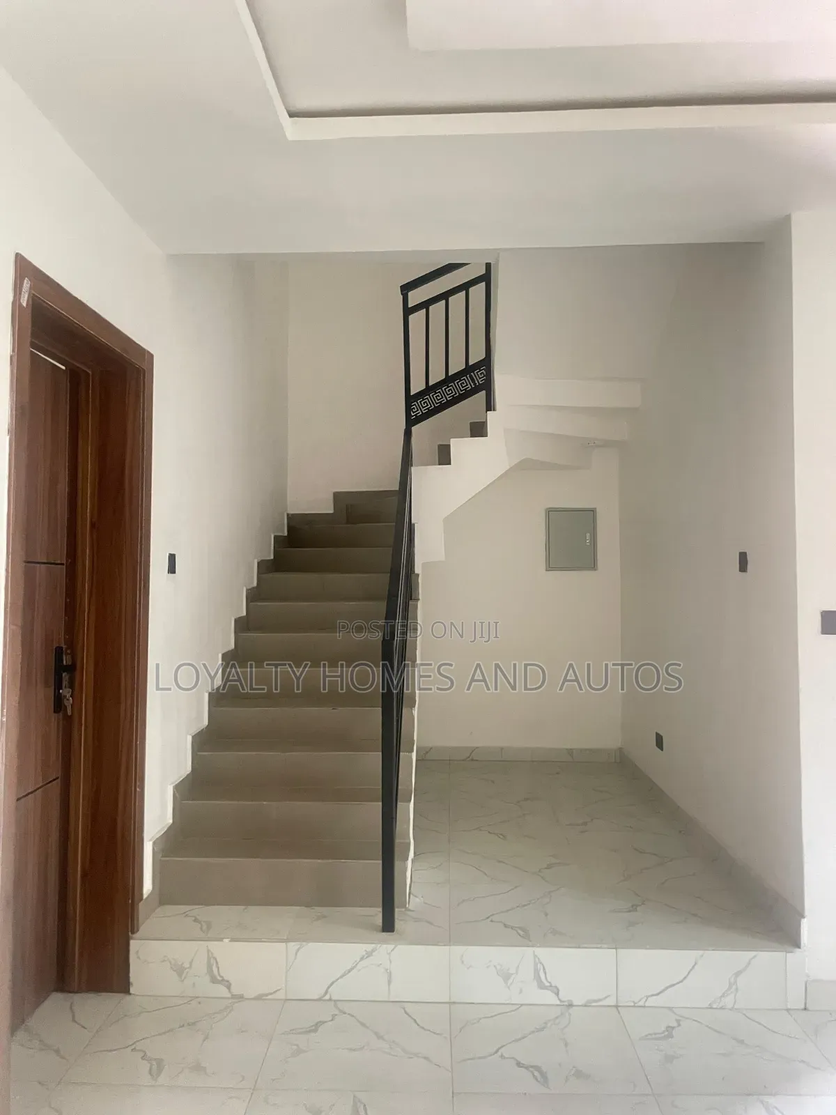 Furnished 2bdrm Townhouse/Terrace in Omole Phase 2 for sale in Omole Phase 2