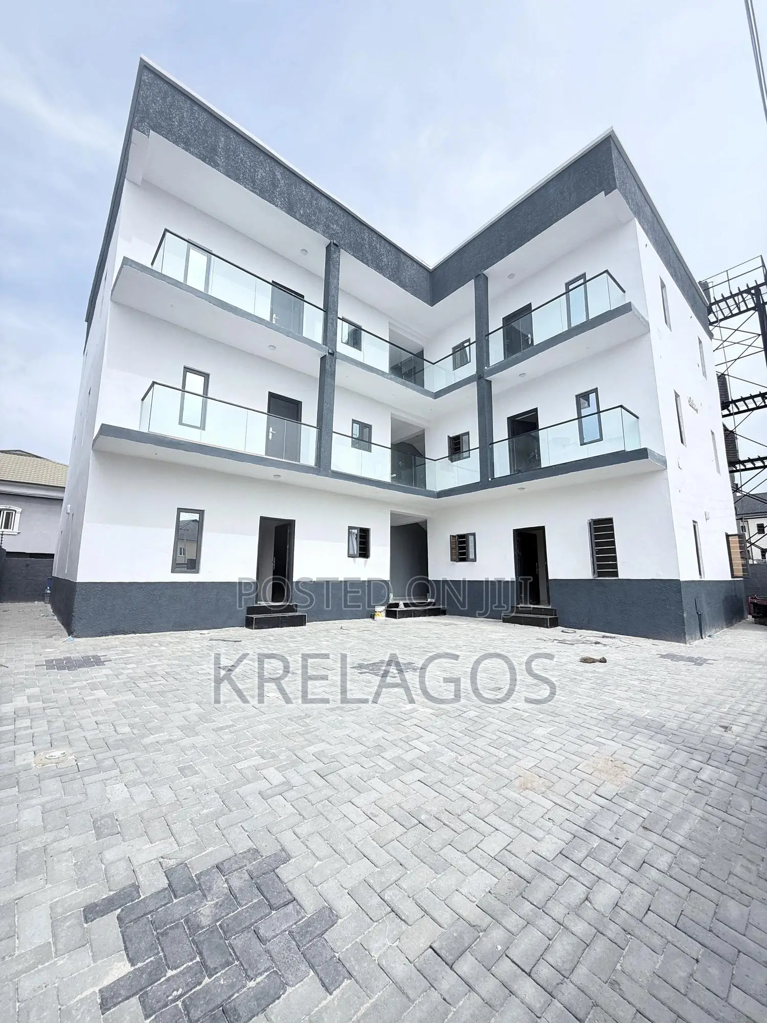 1bdrm Apartment in Sangotedo for sale in Sangotedo