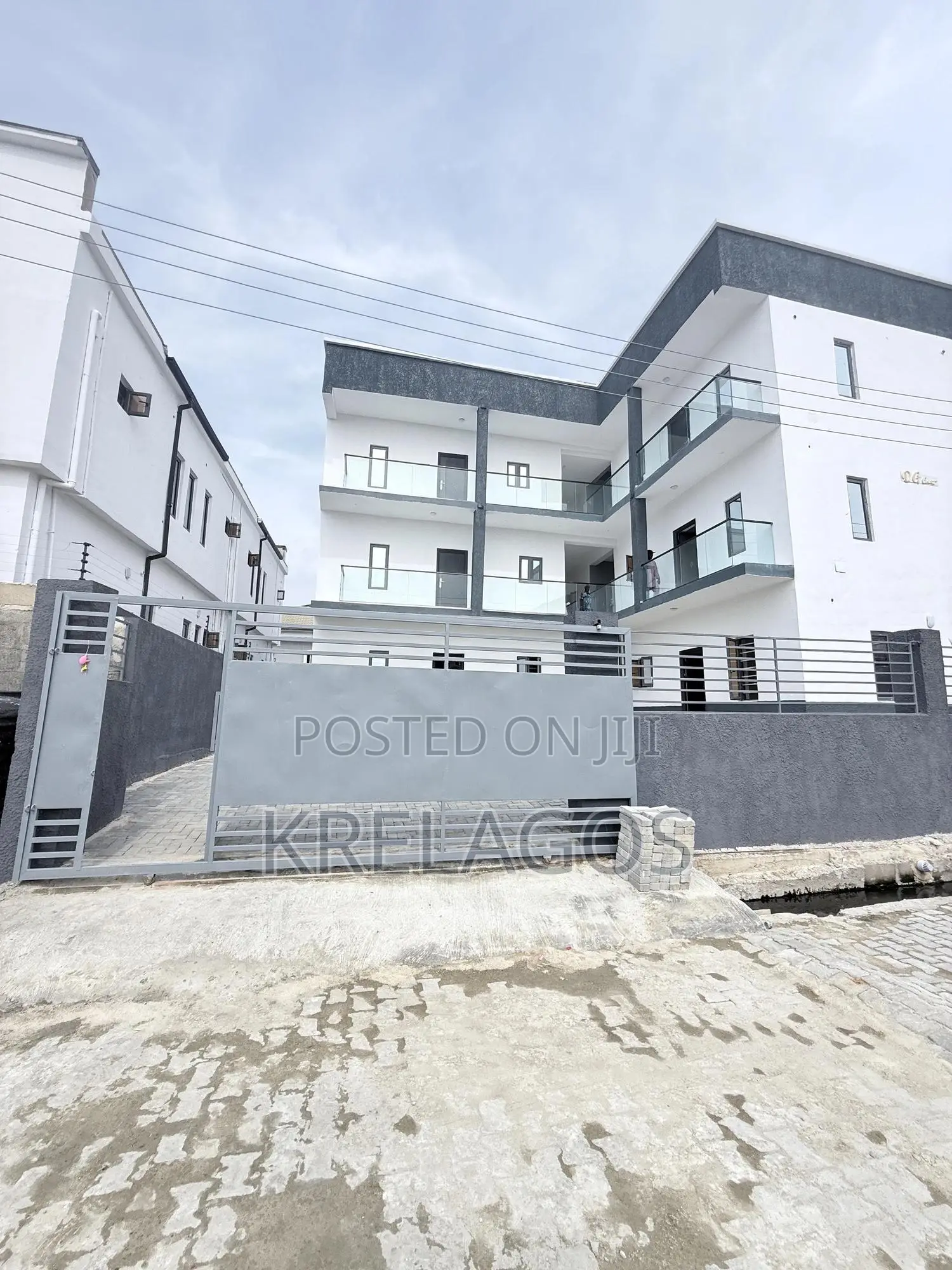 1bdrm Apartment in Sangotedo for sale in Sangotedo