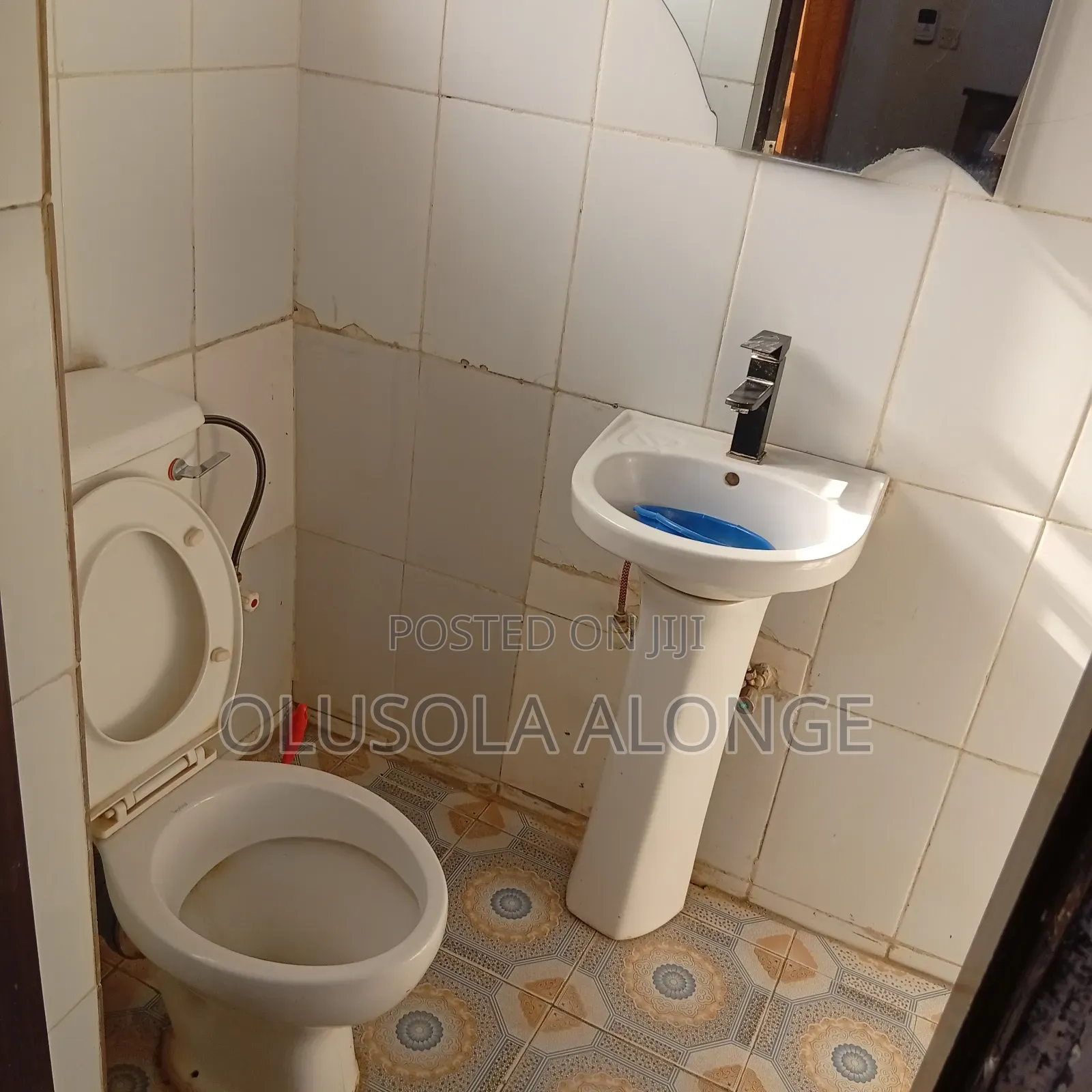 Neatly Well-Furnished Private Room in FHA