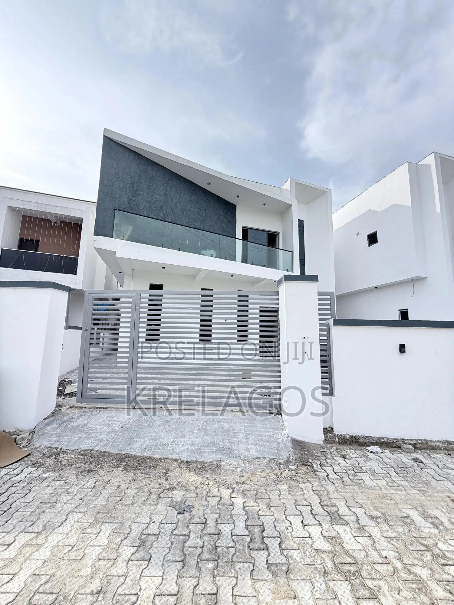 4bdrm Duplex in Ado / Ajah for sale in Ado / Ajah