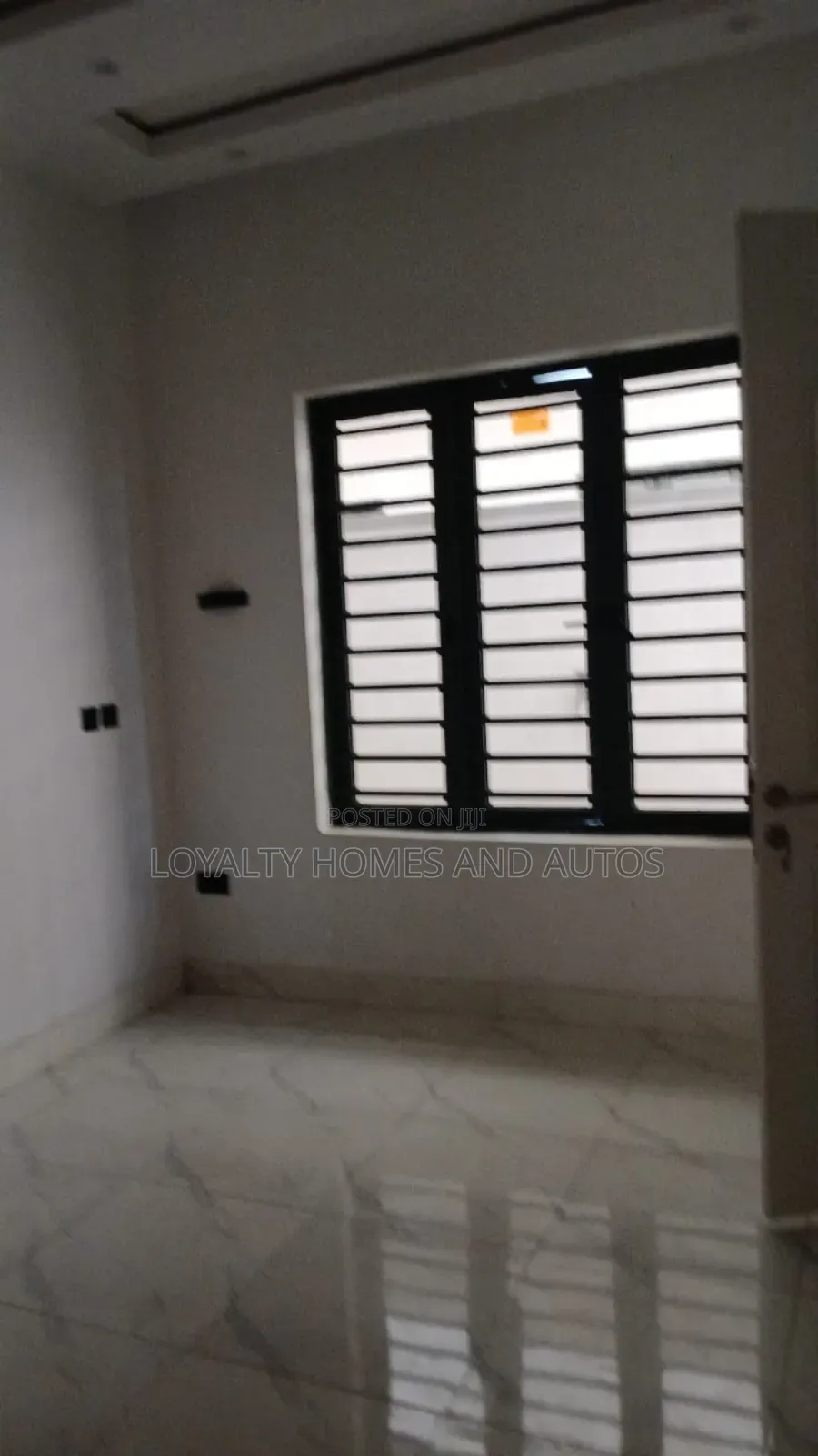 Furnished 5bdrm Duplex in GRA Phase 2 Shangisha for sale in GRA Phase 2 Shangisha