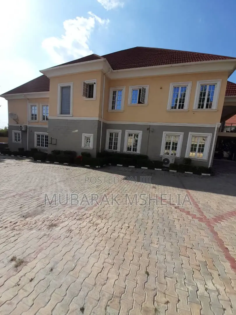7bdrm Duplex in Asokoro for sale in Asokoro