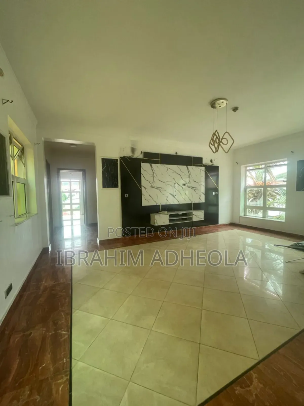 2bdrm Block of Flats in Oniru, Victoria Island Extension for sale in Victoria Island Extension