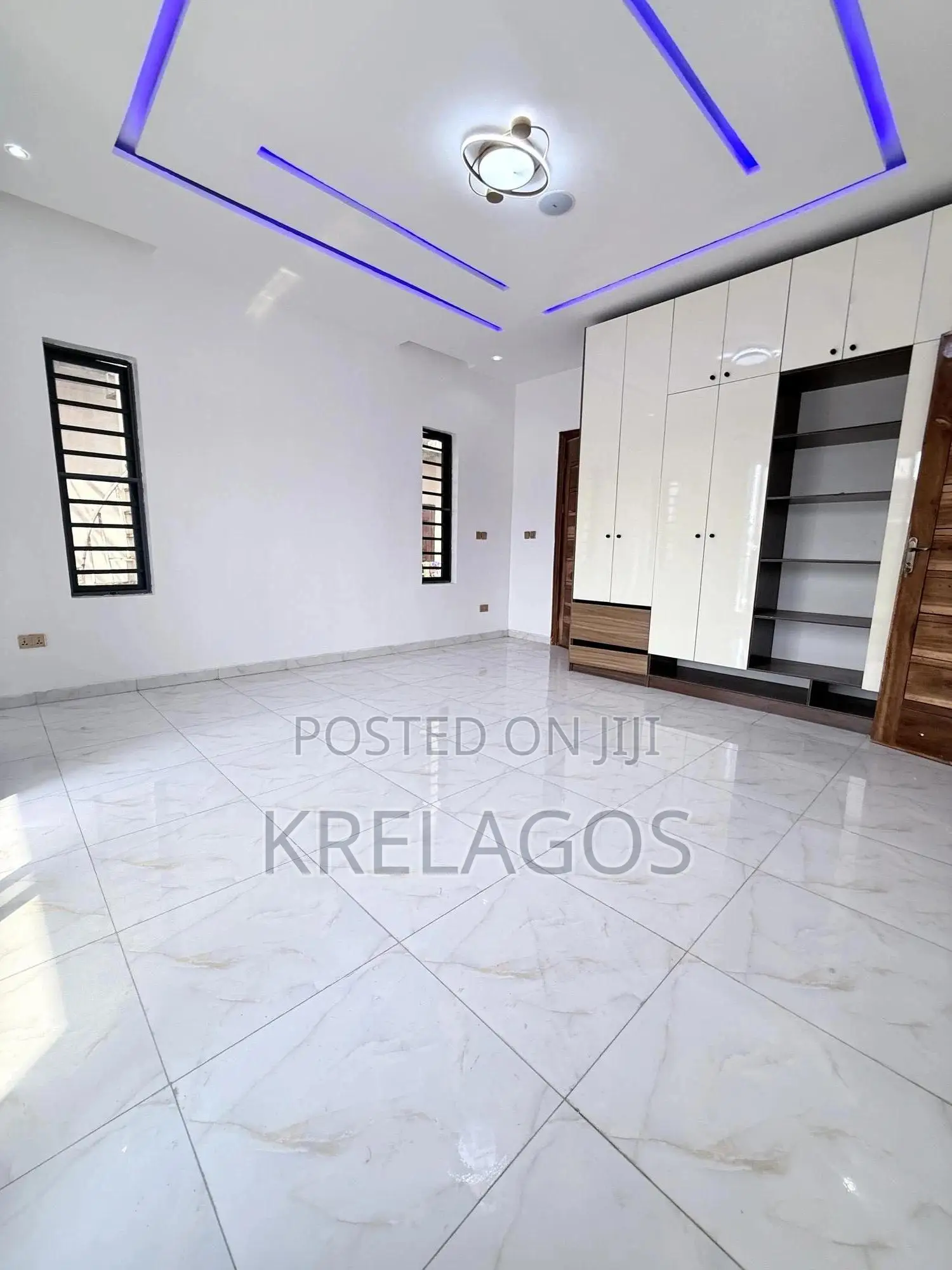 2bdrm Apartment in Agungi for sale in Agungi