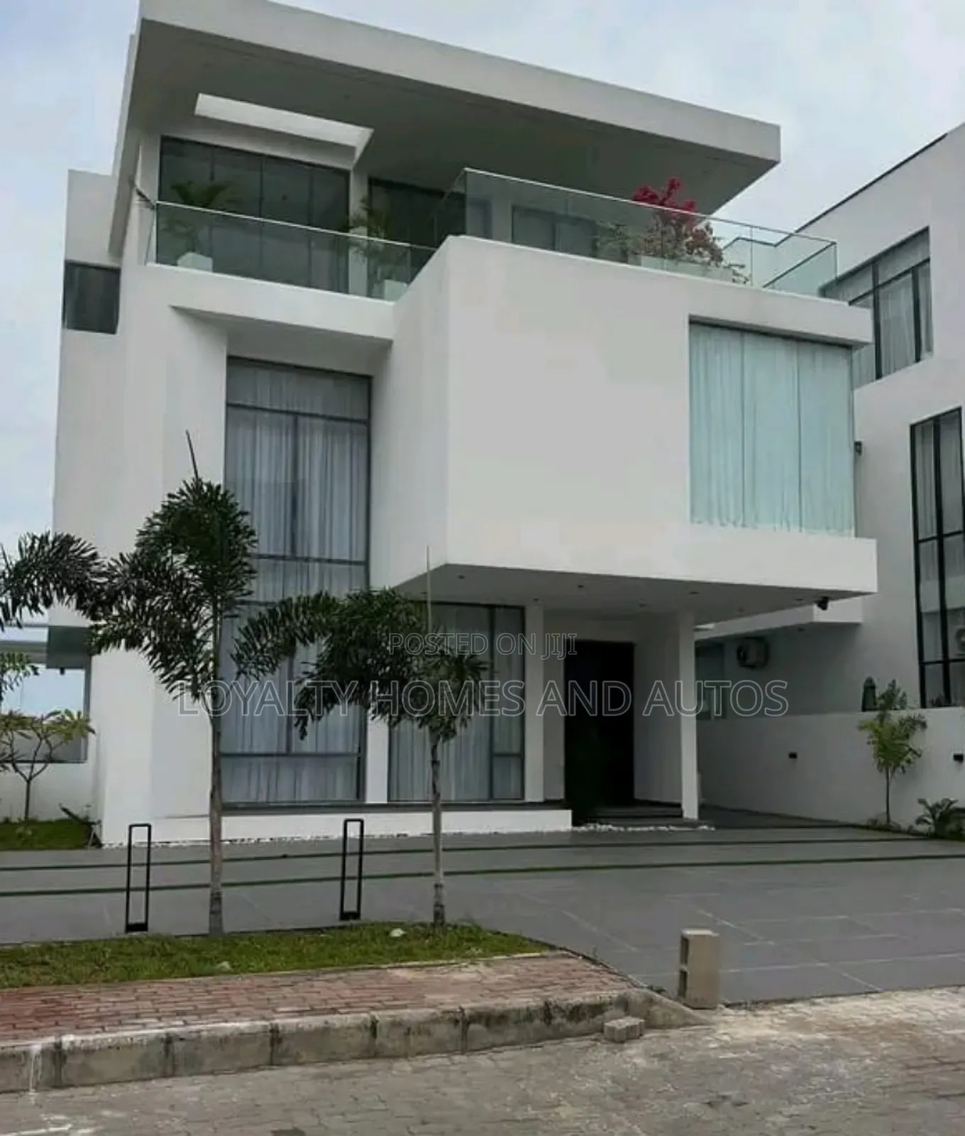 Furnished 5bdrm Duplex in Ikate for sale in Ikate