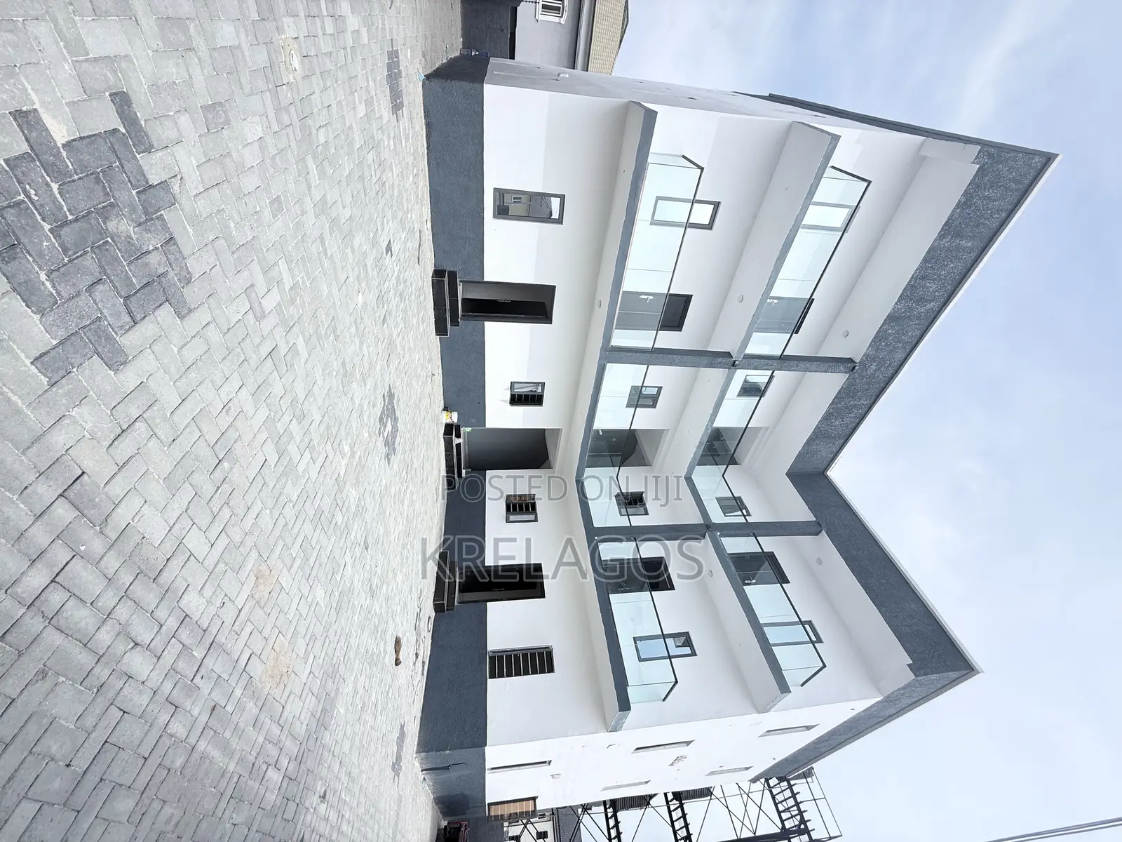 1bdrm Apartment in Sangotedo for sale in Sangotedo