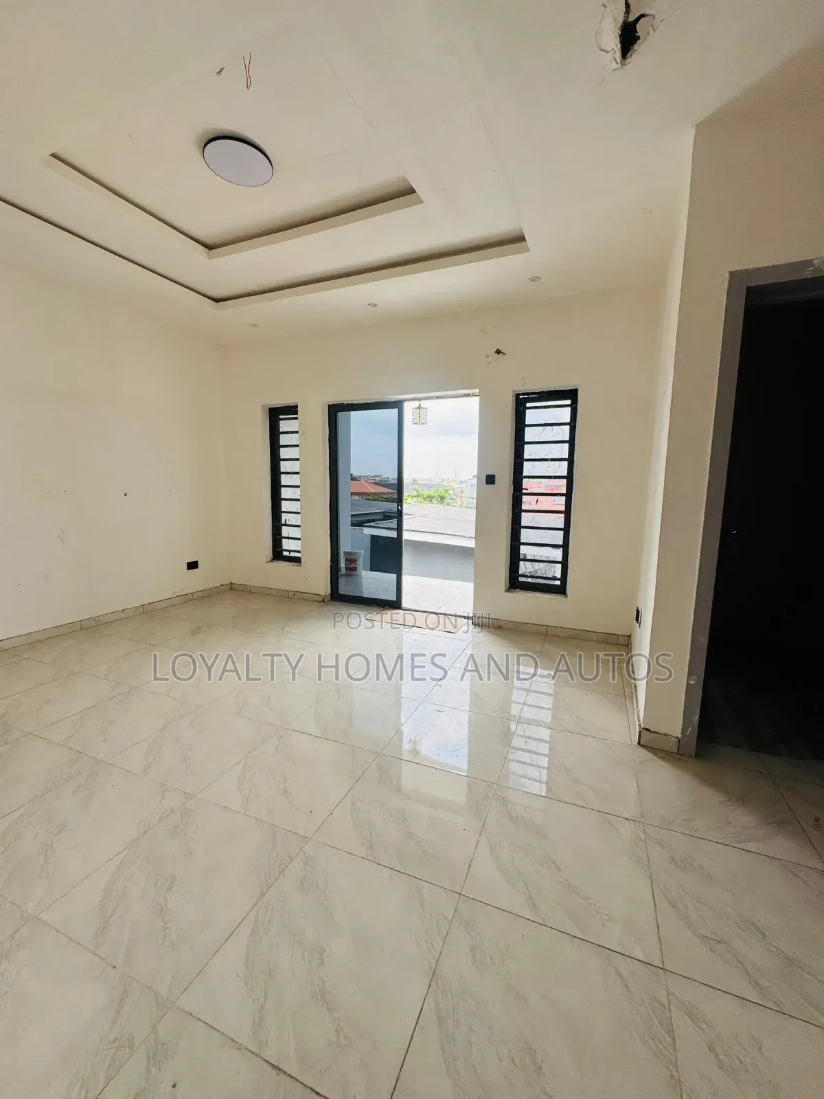 Furnished 3bdrm Block of Flats in Shasha for sale in Shasha