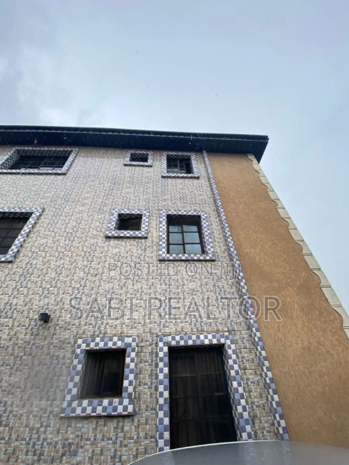 Furnished 3bdrm Block of Flats in Ogudu for sale in Ogudu