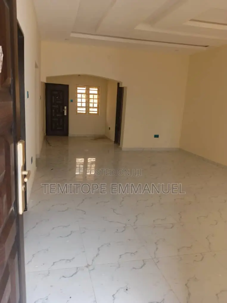 Furnished 3bdrm Apartment in Estate, Arepo By for sale in Ojodu