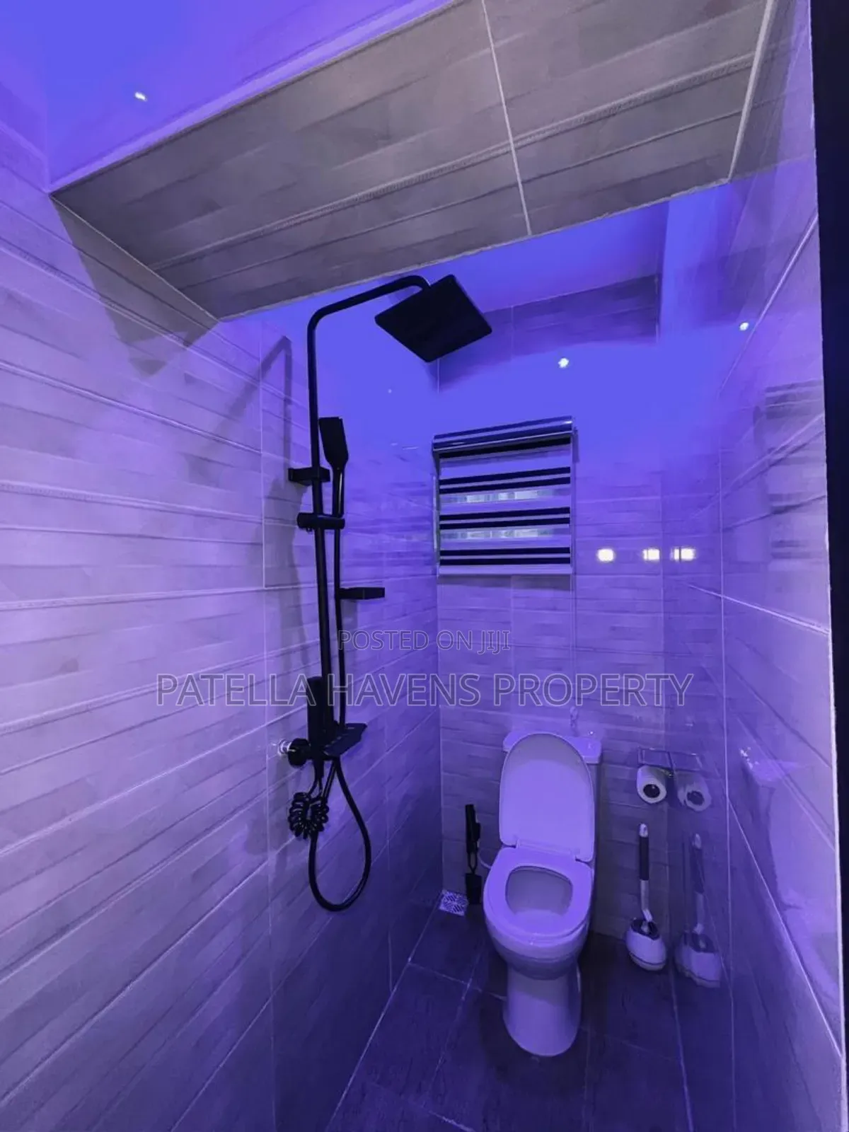 4 Bedroom Semi-detached Duplex For Sale In Wuye in Wuye