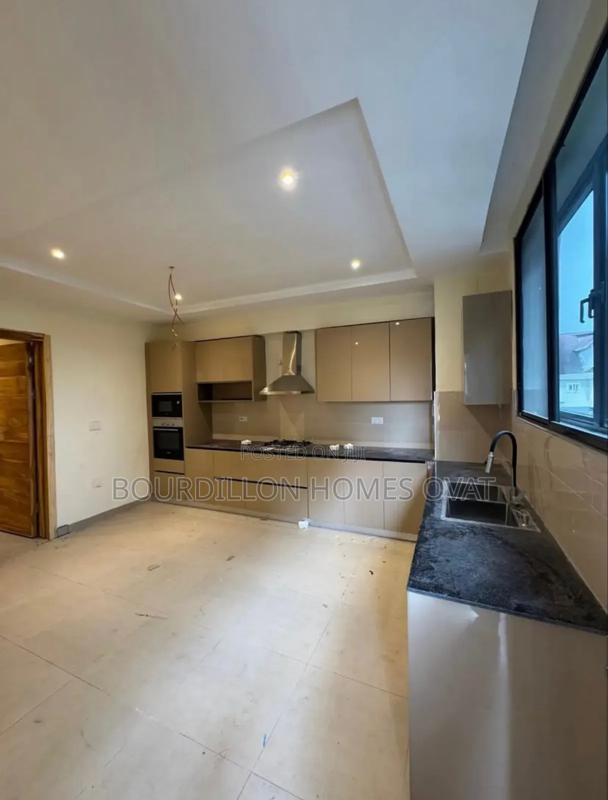 2bdrm Apartment in Lekki Phase 1, Lagos for sale in Lekki Phase 1