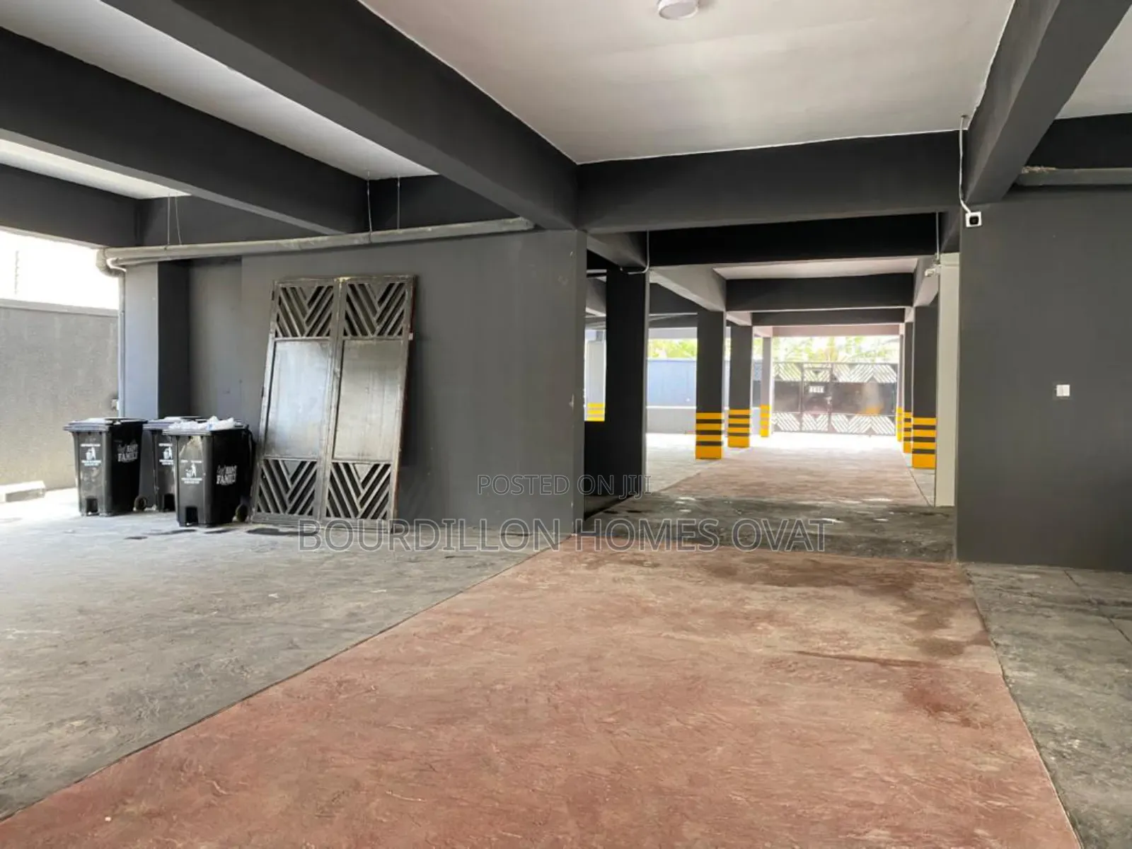 2bdrm Apartment in Ikota Lekki Lagos, Ikate for rent in Ikate