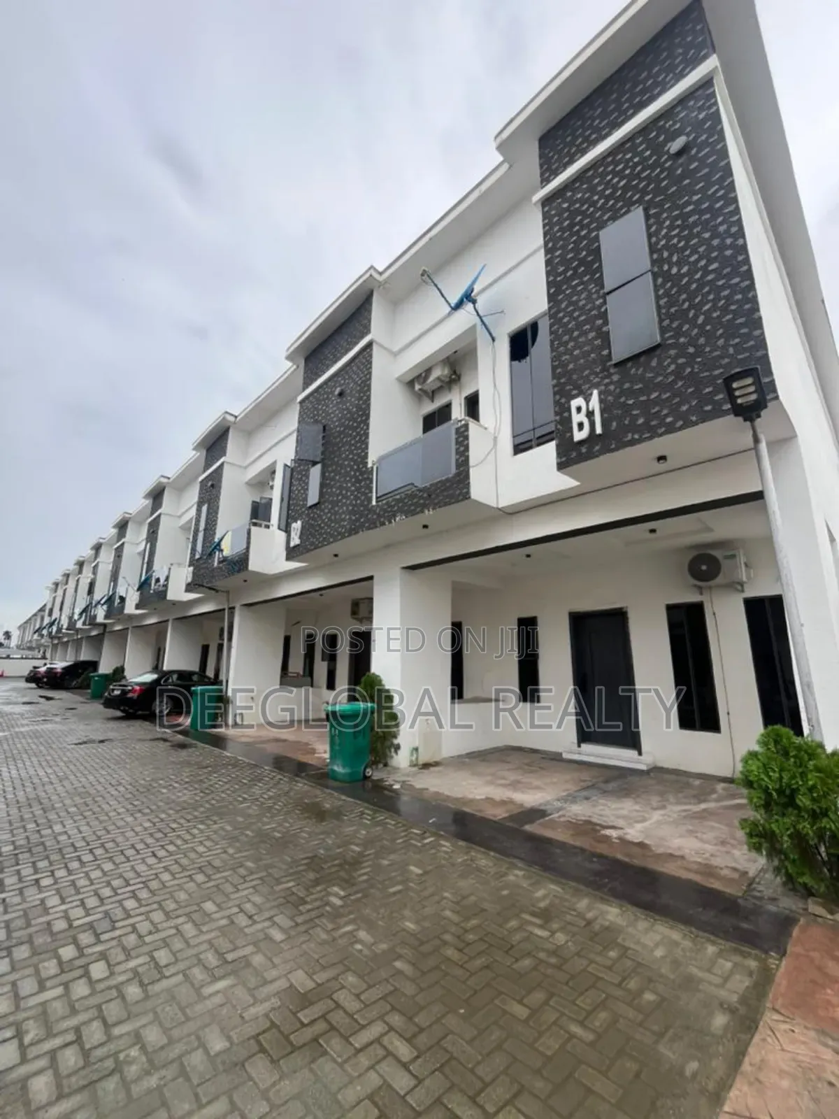4bdrm Townhouse/Terrace in Royal Pine Estate, Lekki for sale in Lekki