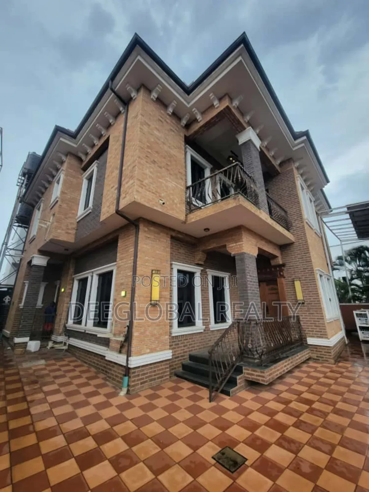 5bdrm Duplex in Oshorun Estate, Iseri for sale in Iseri