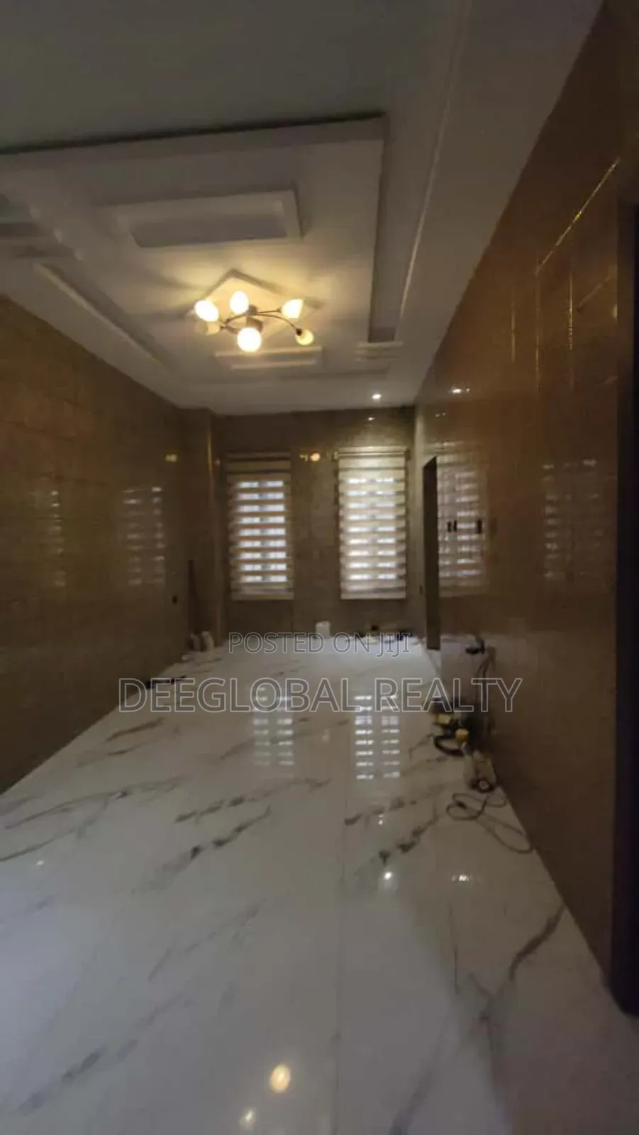 5bdrm Duplex in Oshorun Estate, Iseri for sale in Iseri