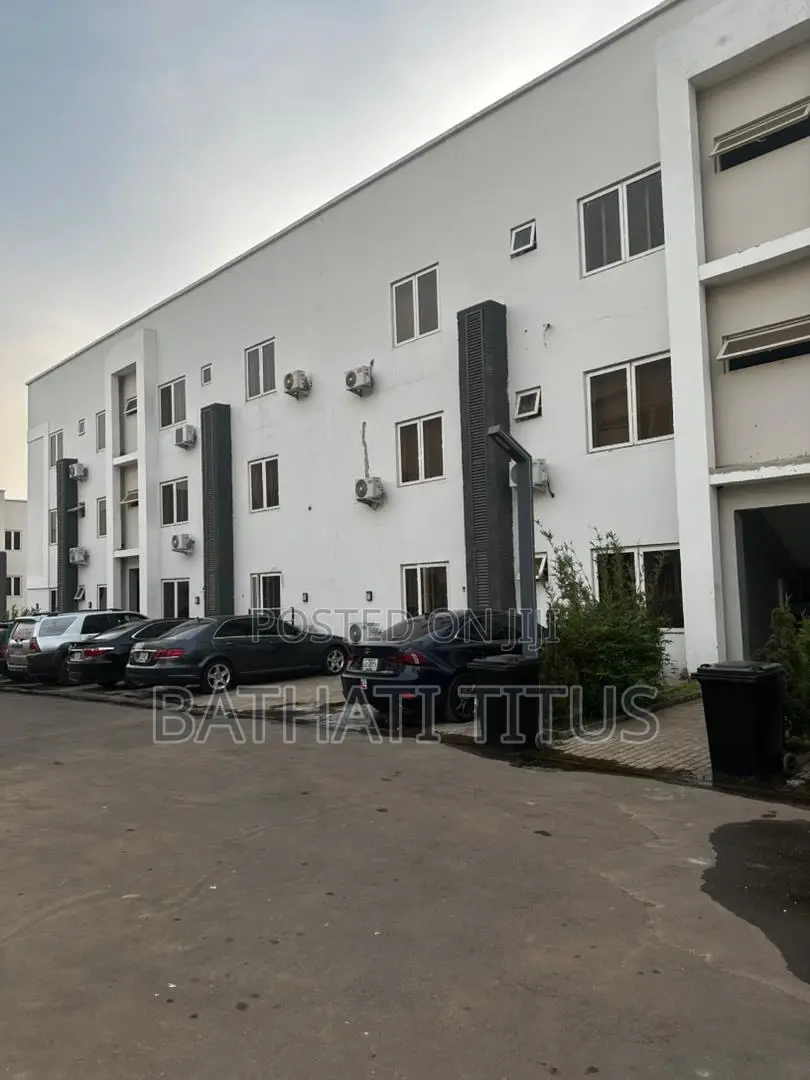 3bdrm Block of Flats in Bilaad Estate, Life Camp for rent in Life Camp