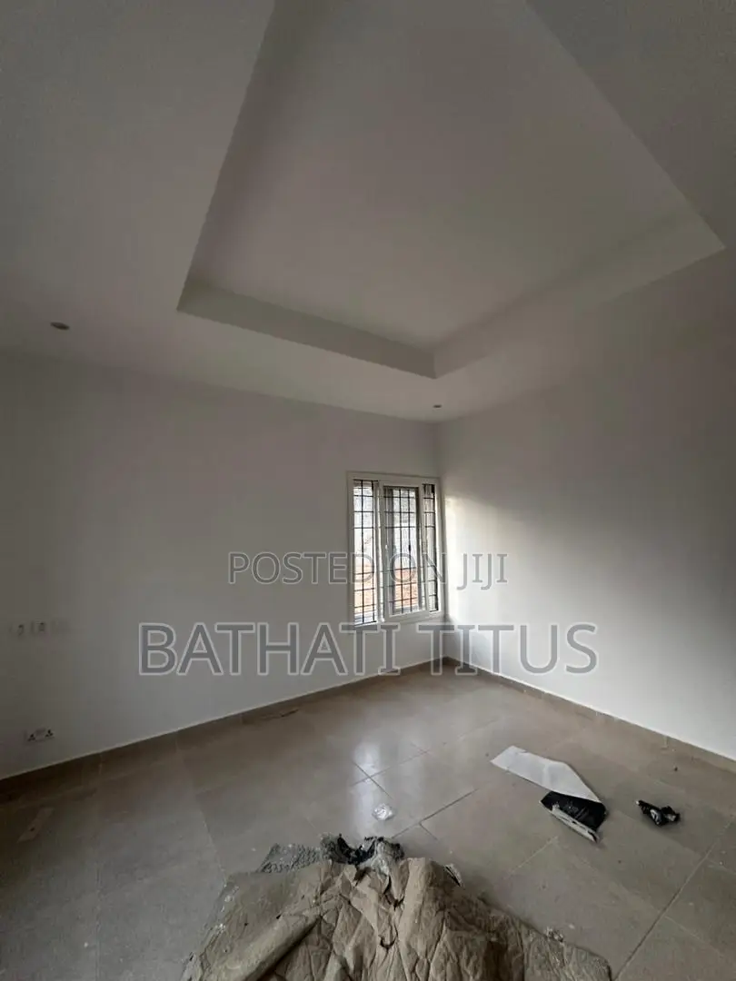 3bdrm Block of Flats in Bilaad Estate, Life Camp for rent in Life Camp