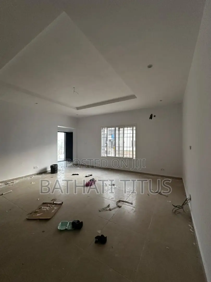3bdrm Block of Flats in Bilaad Estate, Life Camp for rent in Life Camp