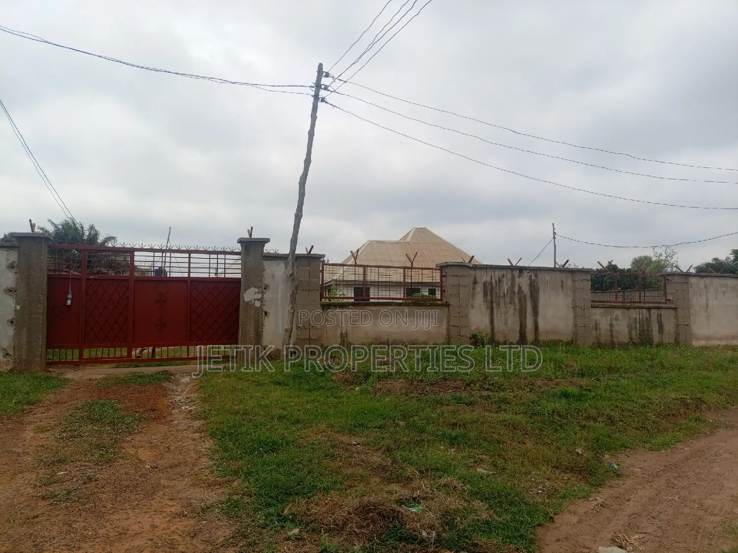 5bdrm Block of Flats in Opposite St Joseph, Makurdi for sale in Makurdi