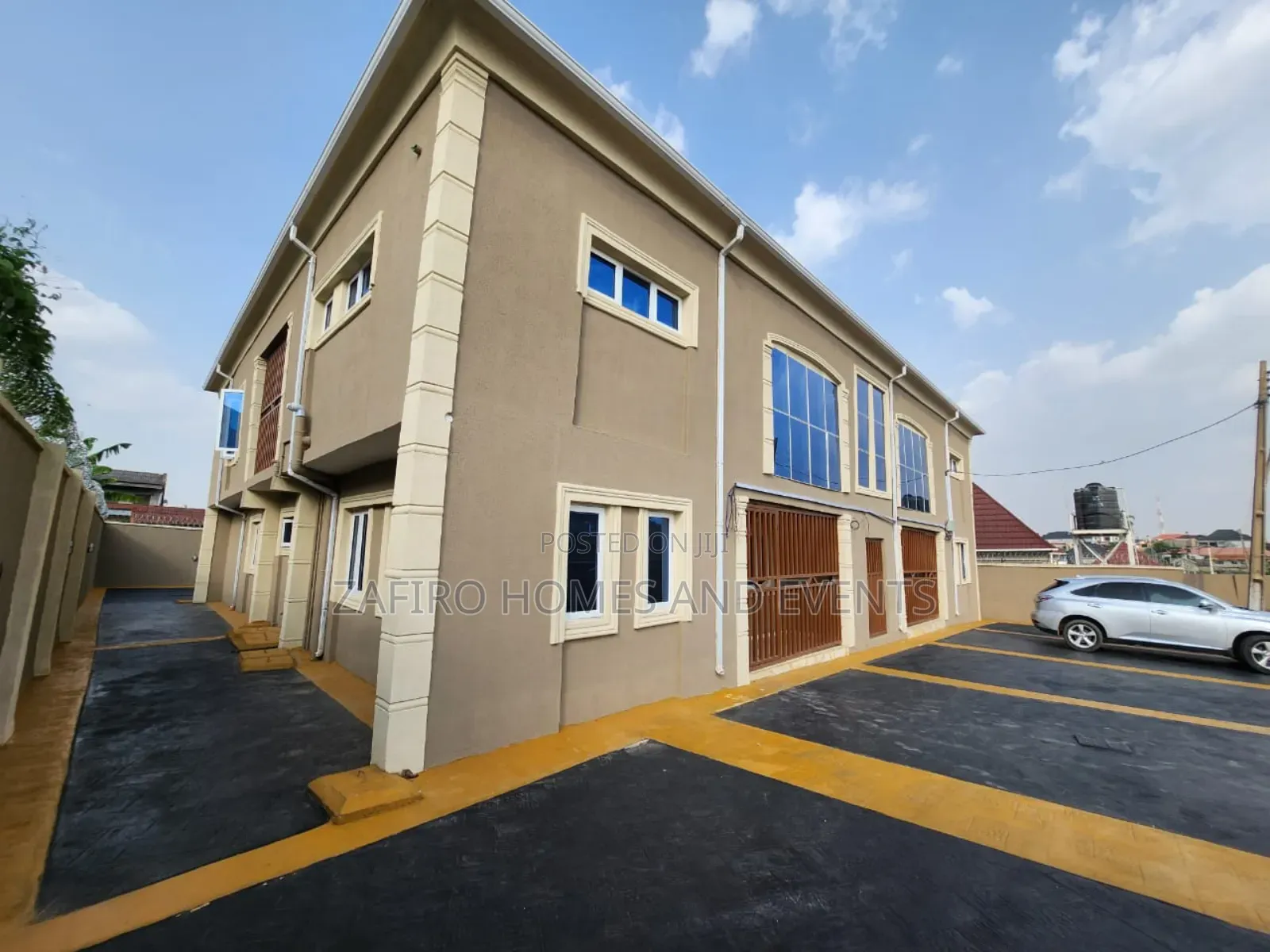 5bdrm Duplex in Olapade Agoro for sale in Ibadan