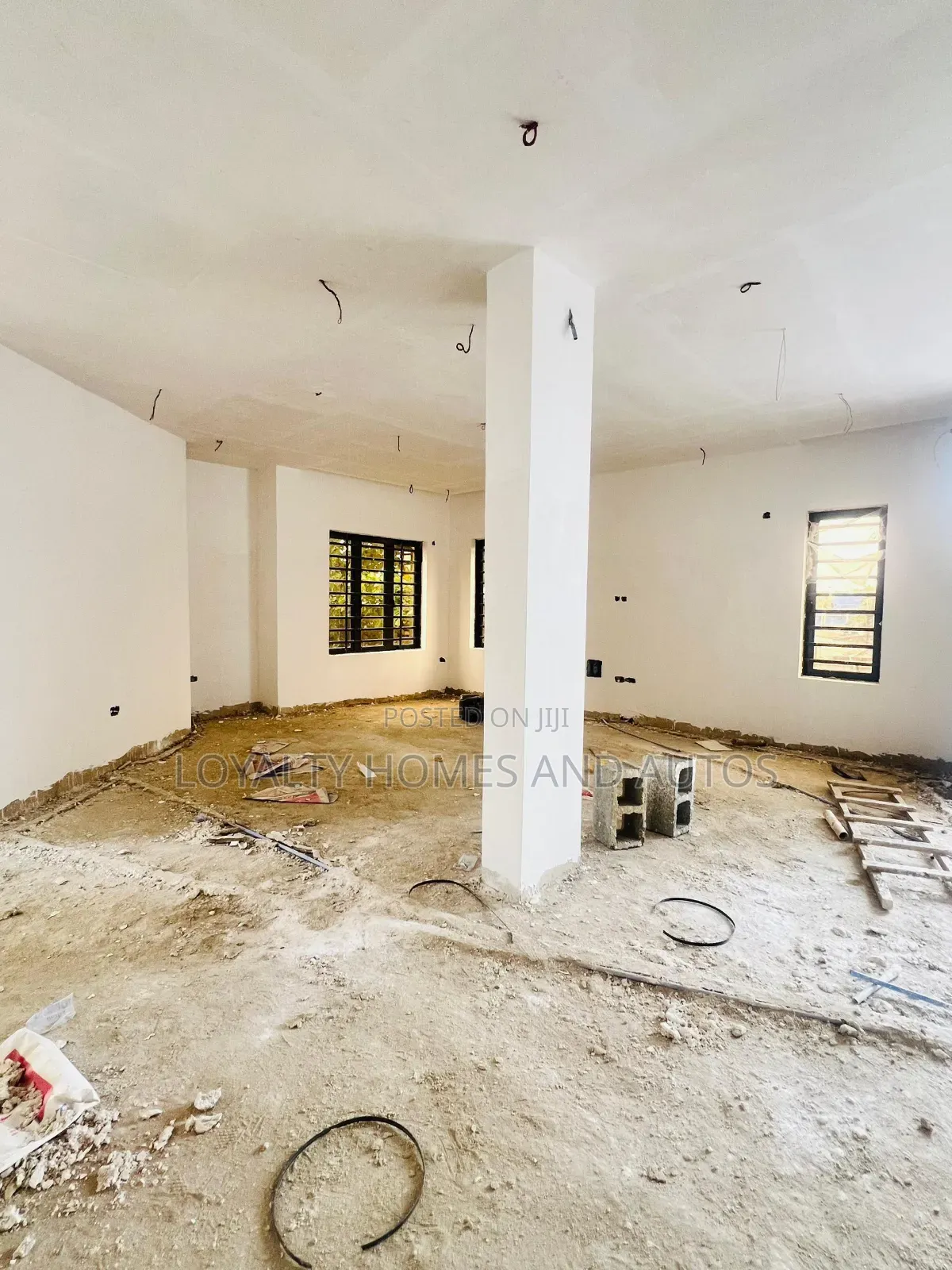 Furnished 5bdrm Duplex in Omole Phase 2 for sale in Omole Phase 2