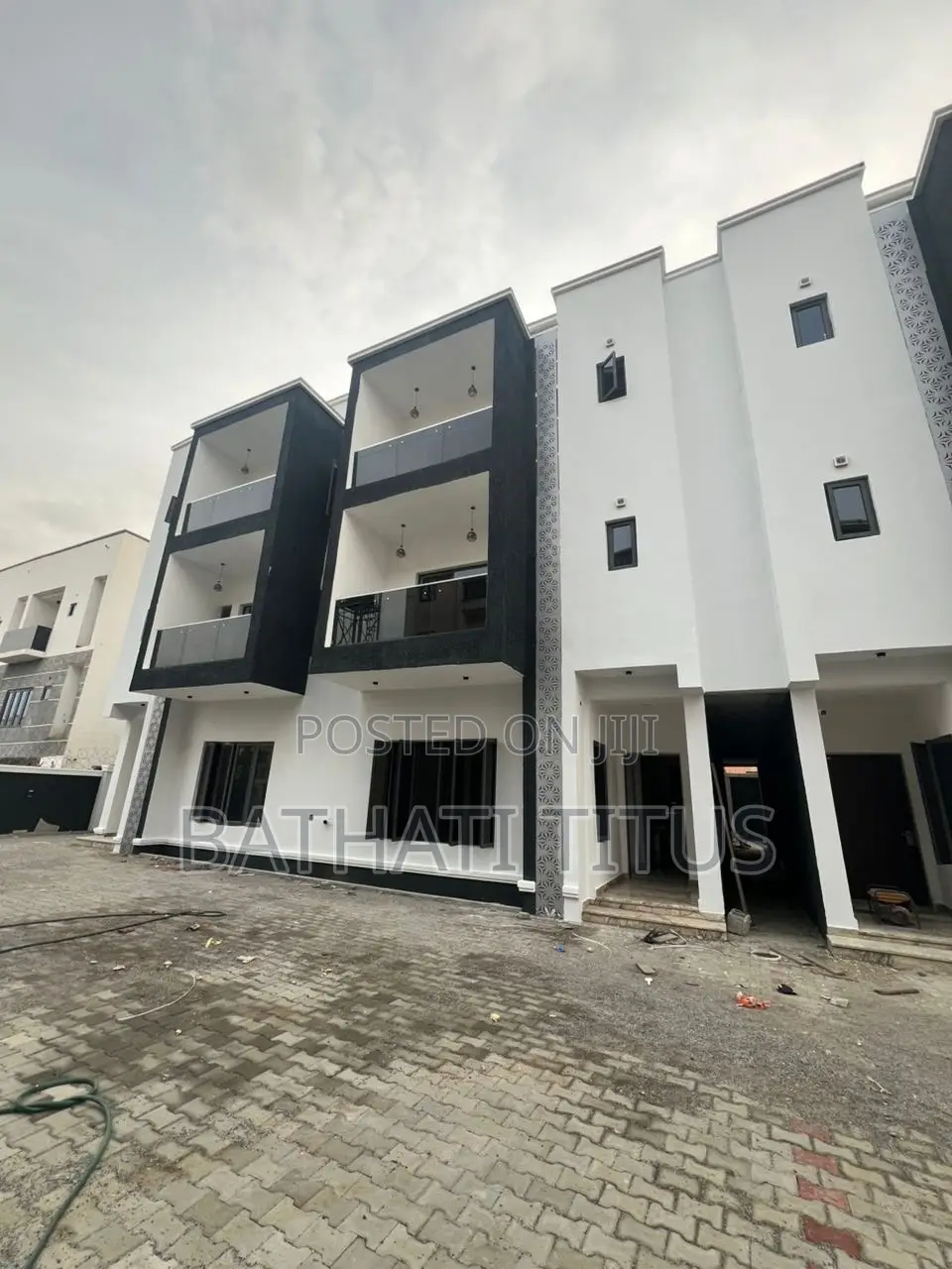 4bdrm Duplex in Jahi for sale in Jahi
