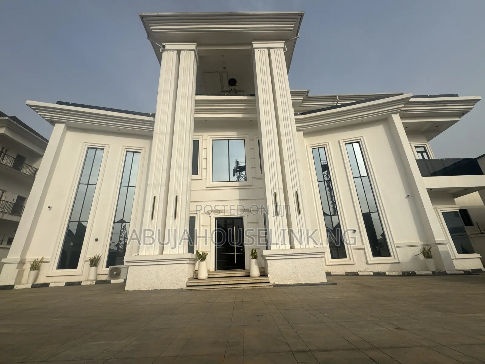 9bdrm Mansion in Guzape Diplomatic for sale in Guzape District