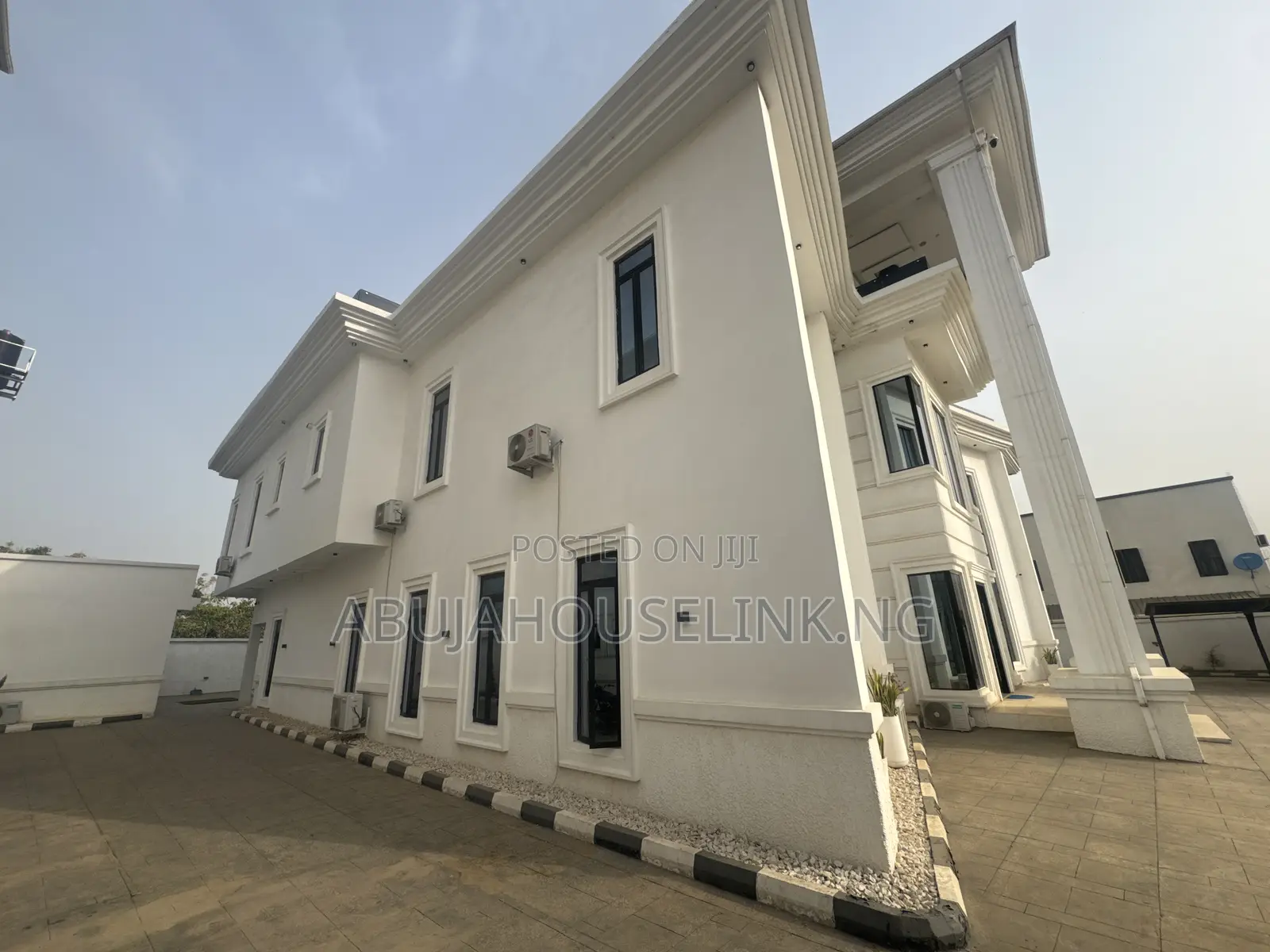 9bdrm Mansion in Guzape Diplomatic for sale in Guzape District