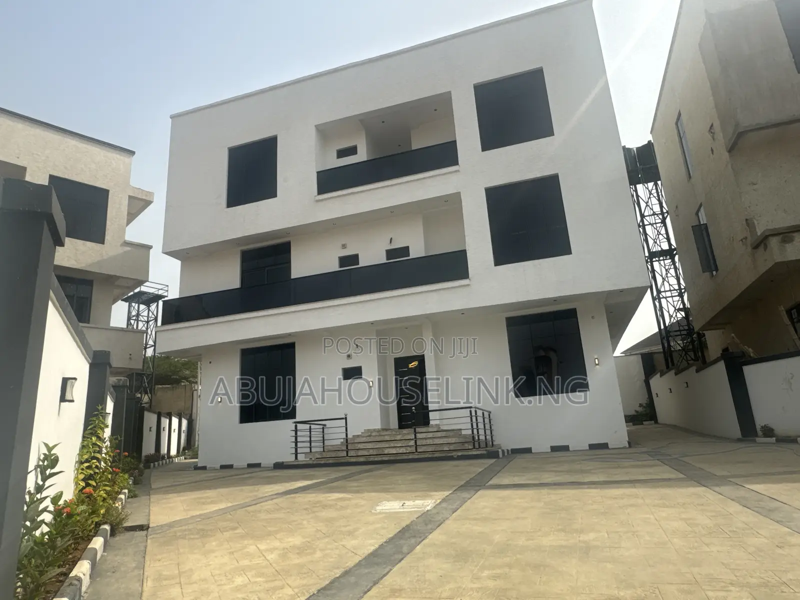 5bdrm Duplex in Katampe Extension By for sale in Katampe Extension