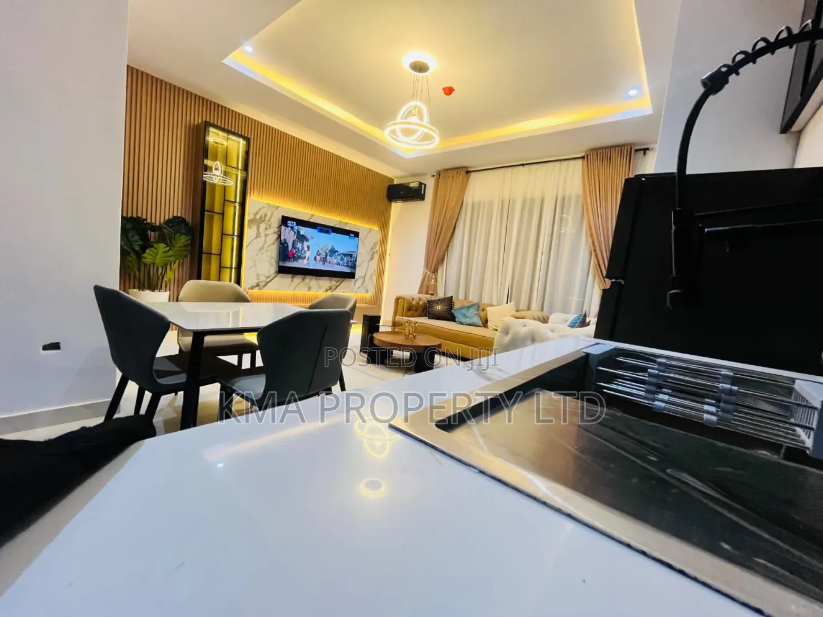 Luxurious 1 Bedroom Apartment With Pool and Gym in Lekki Phase 1