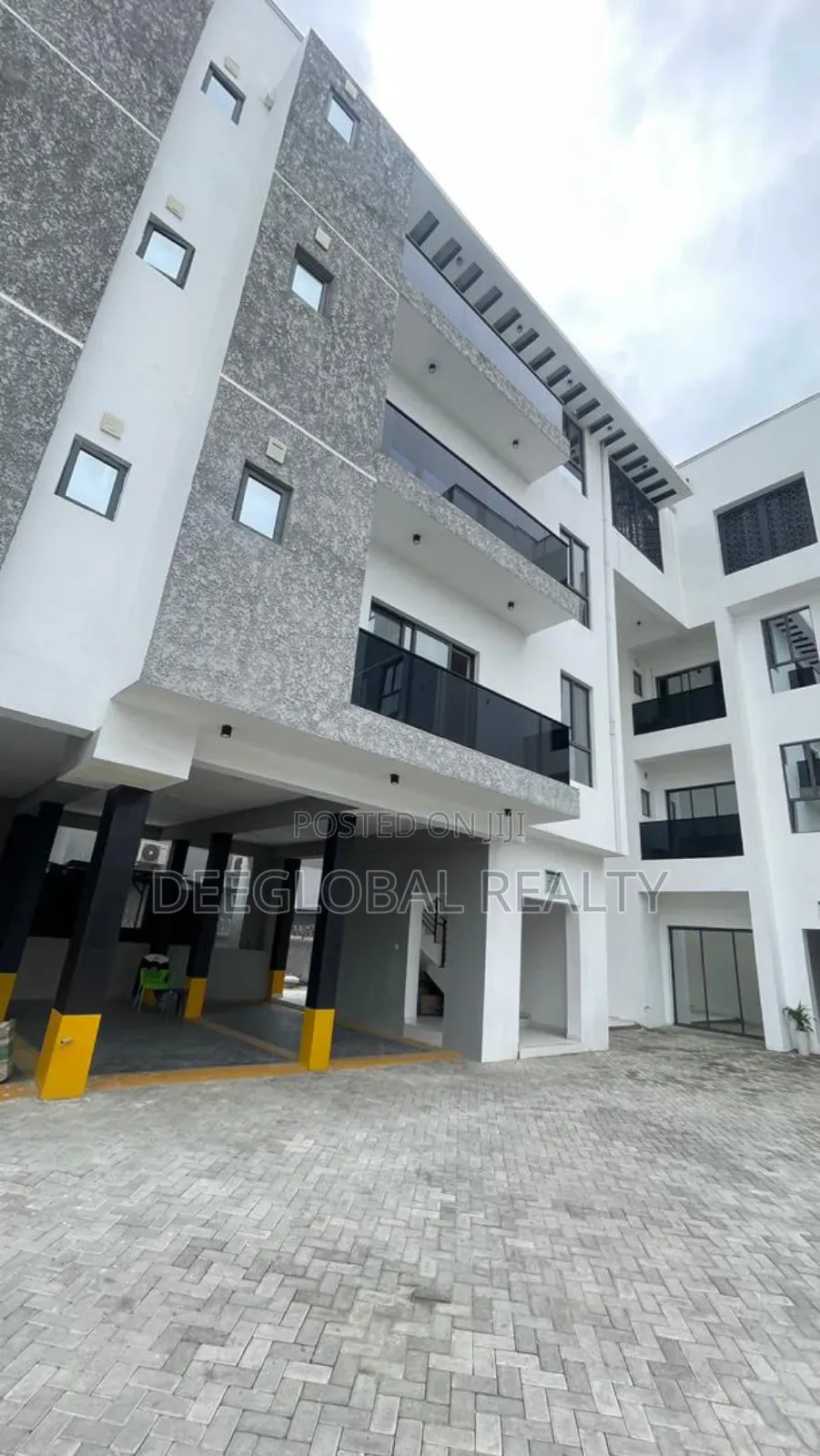 2bdrm Apartment in Lekki Phase 1 for sale in Lekki Phase 1