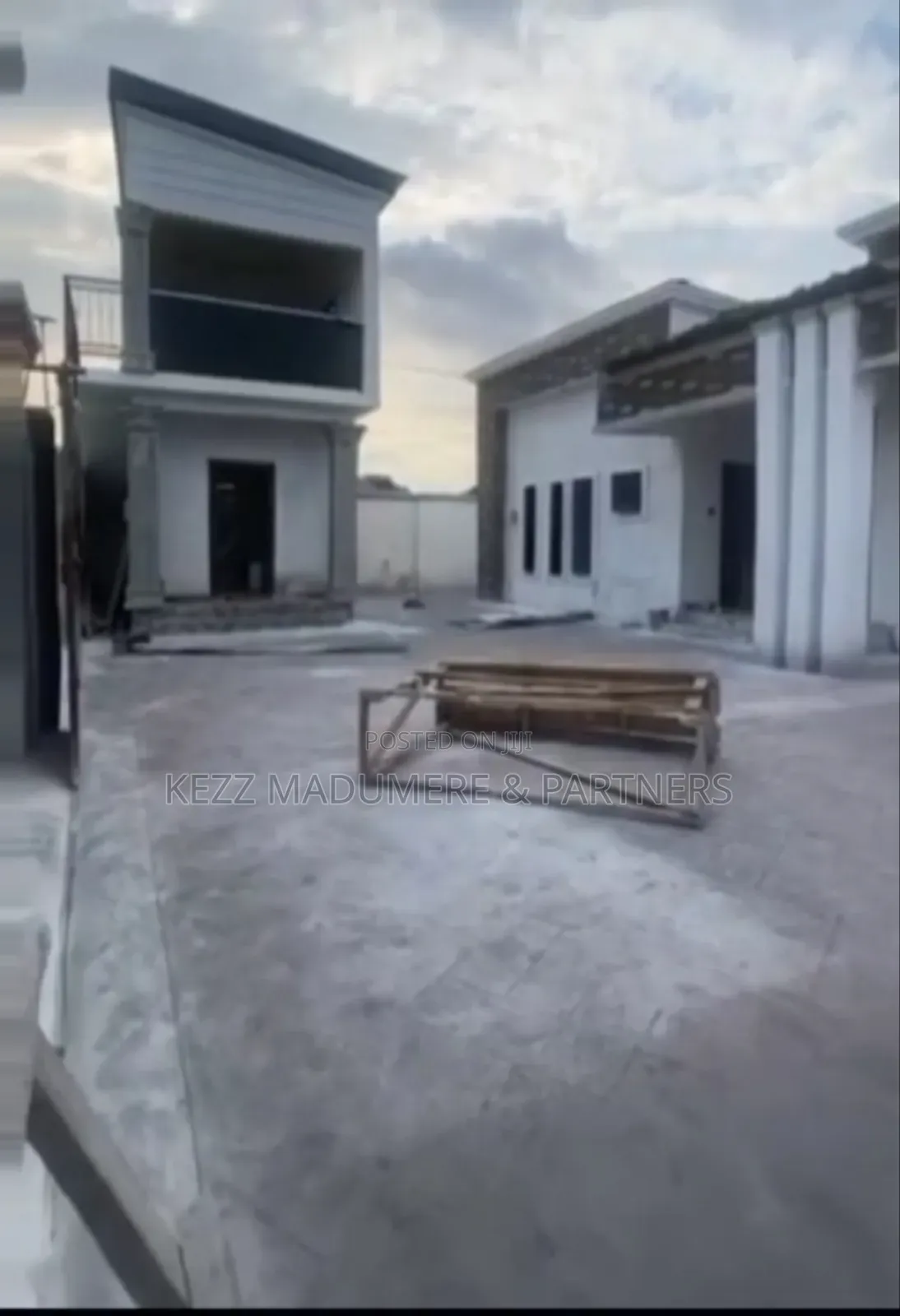 4bdrm Bungalow in Abuloma Road Port for sale in Abuloma