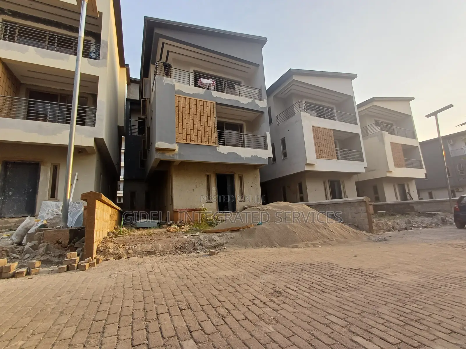 4bdrm Duplex in Mabushi for sale in Mabushi