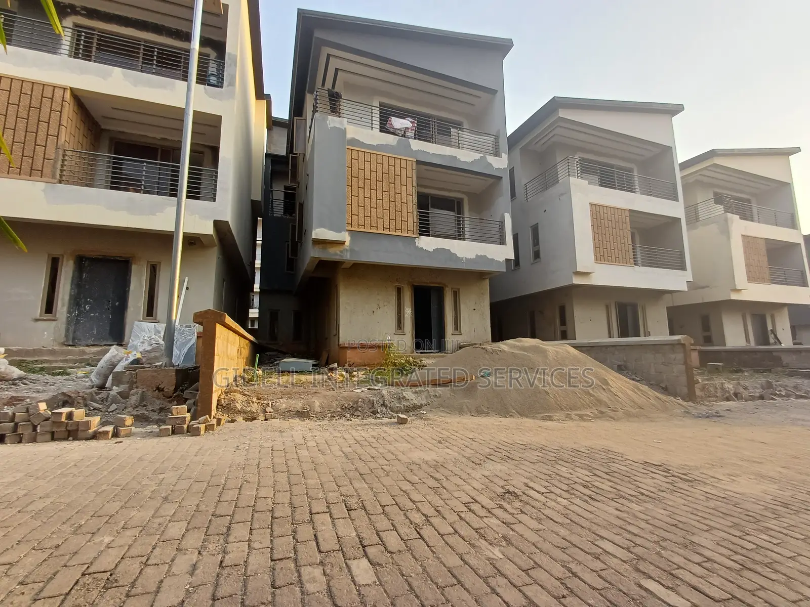 4bdrm Duplex in Mabushi for sale in Mabushi
