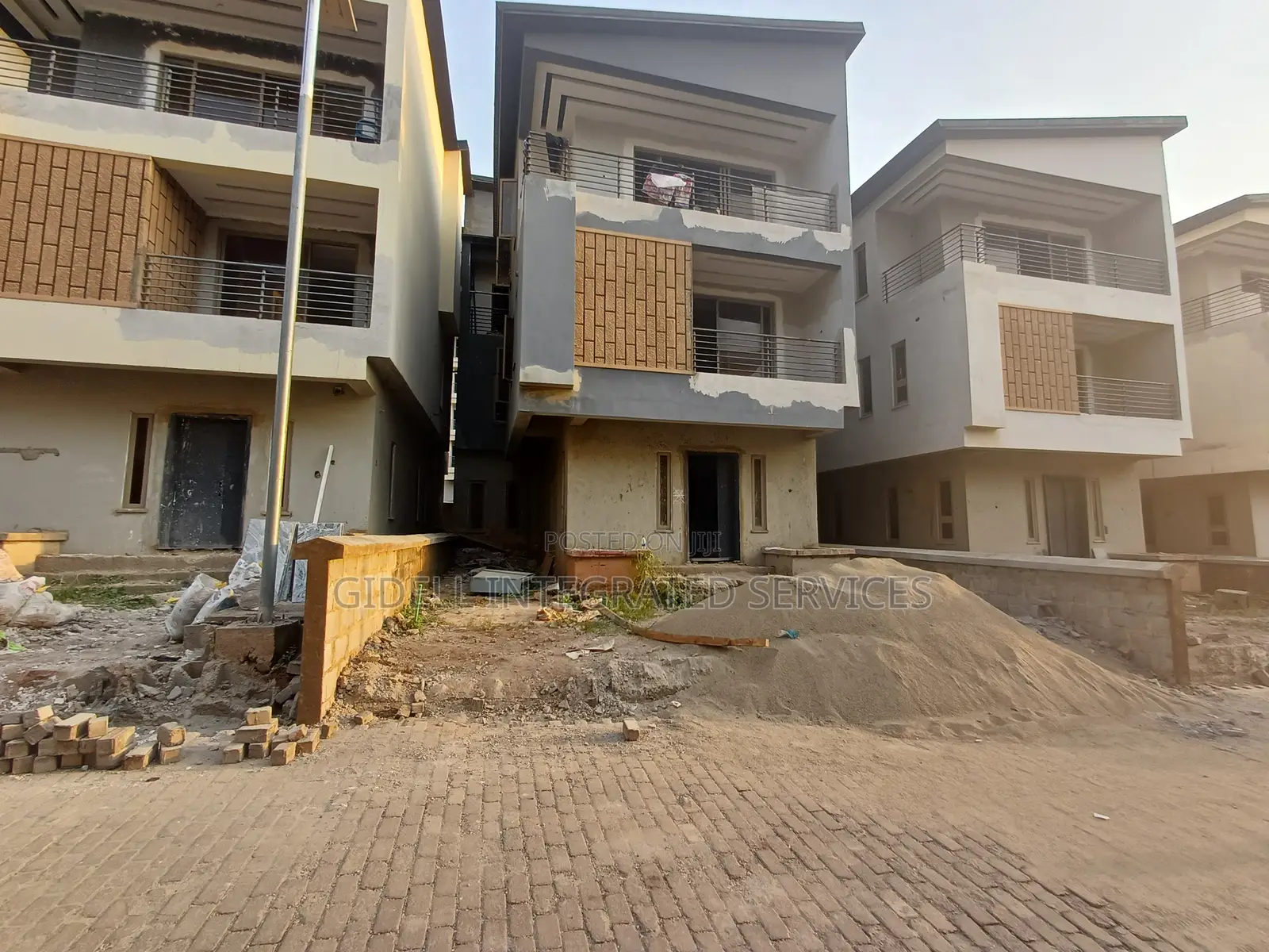 4bdrm Duplex in Mabushi for sale in Mabushi