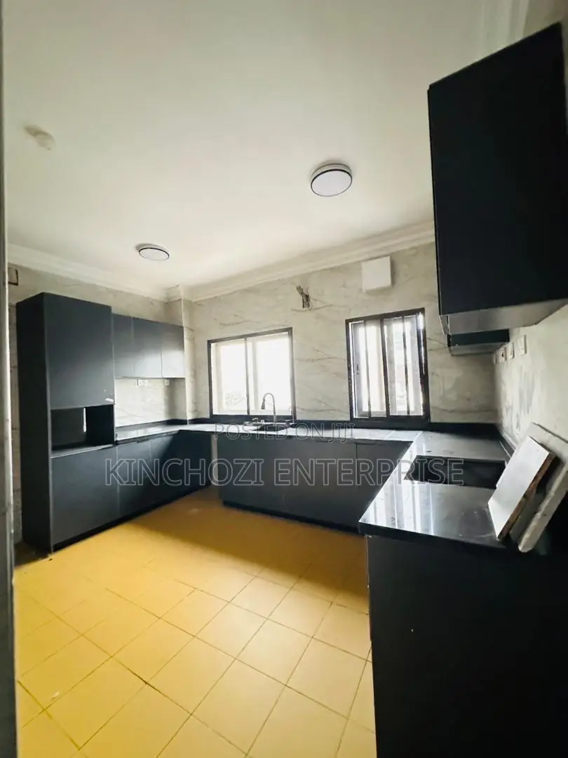 2bdrm Apartment in Lekki Phase 1 for rent in Lekki Phase 1