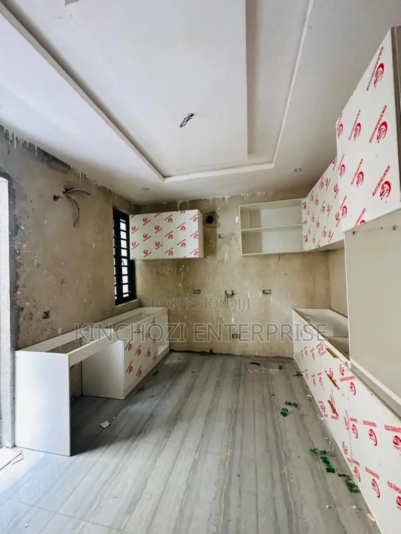 2bdrm Apartment in Ologolo for sale in Ologolo