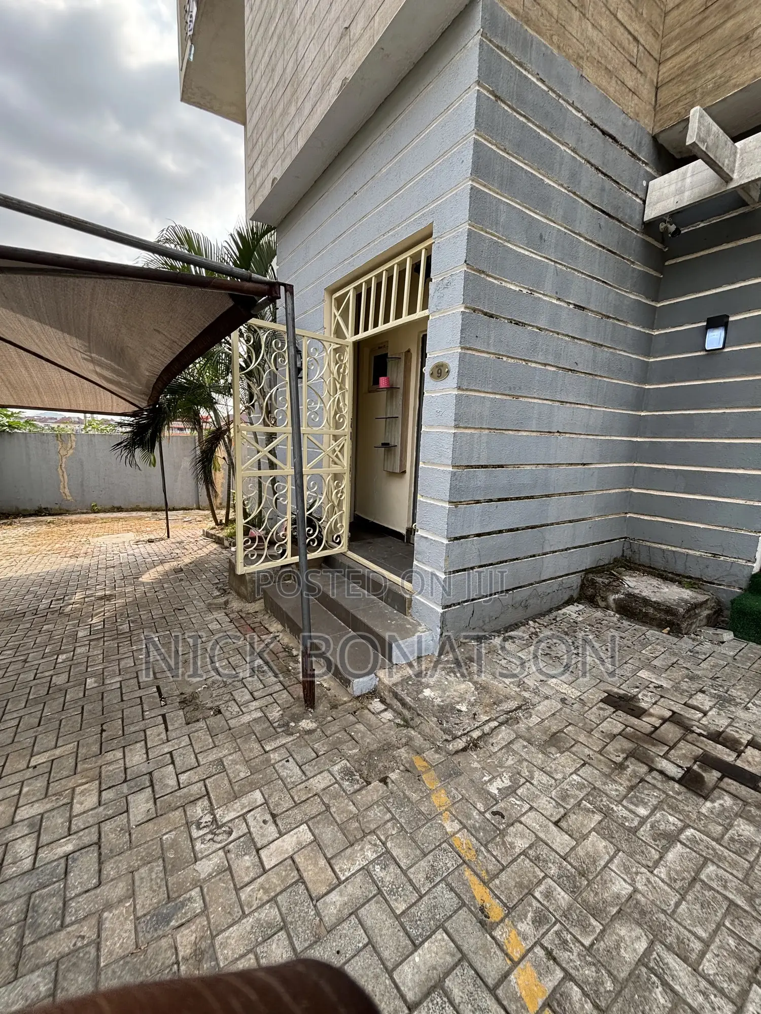 4bdrm Townhouse / Terrace in Guzape Main for rent in Guzape District