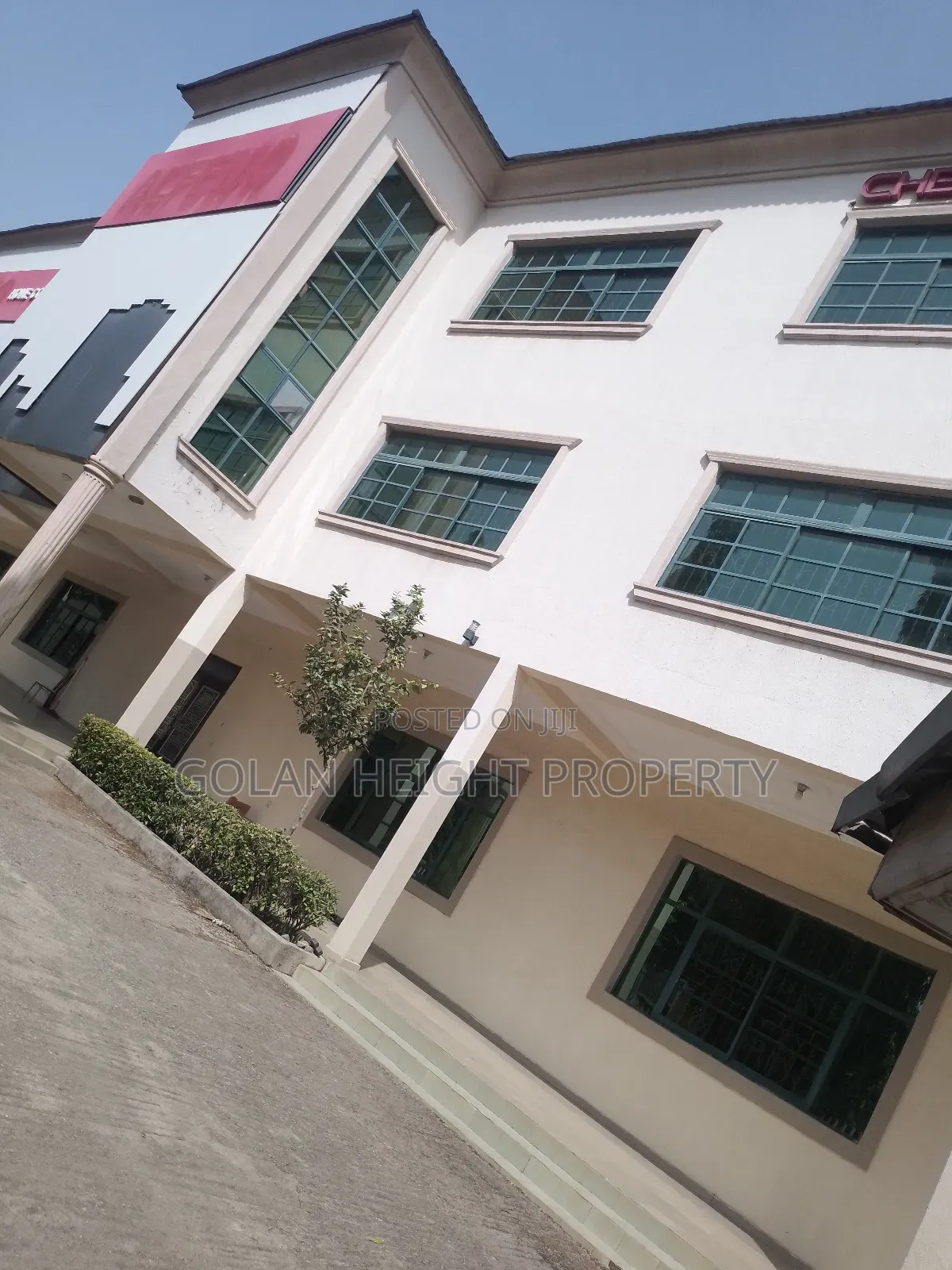 For Sale Open Space Plaza in Katampe